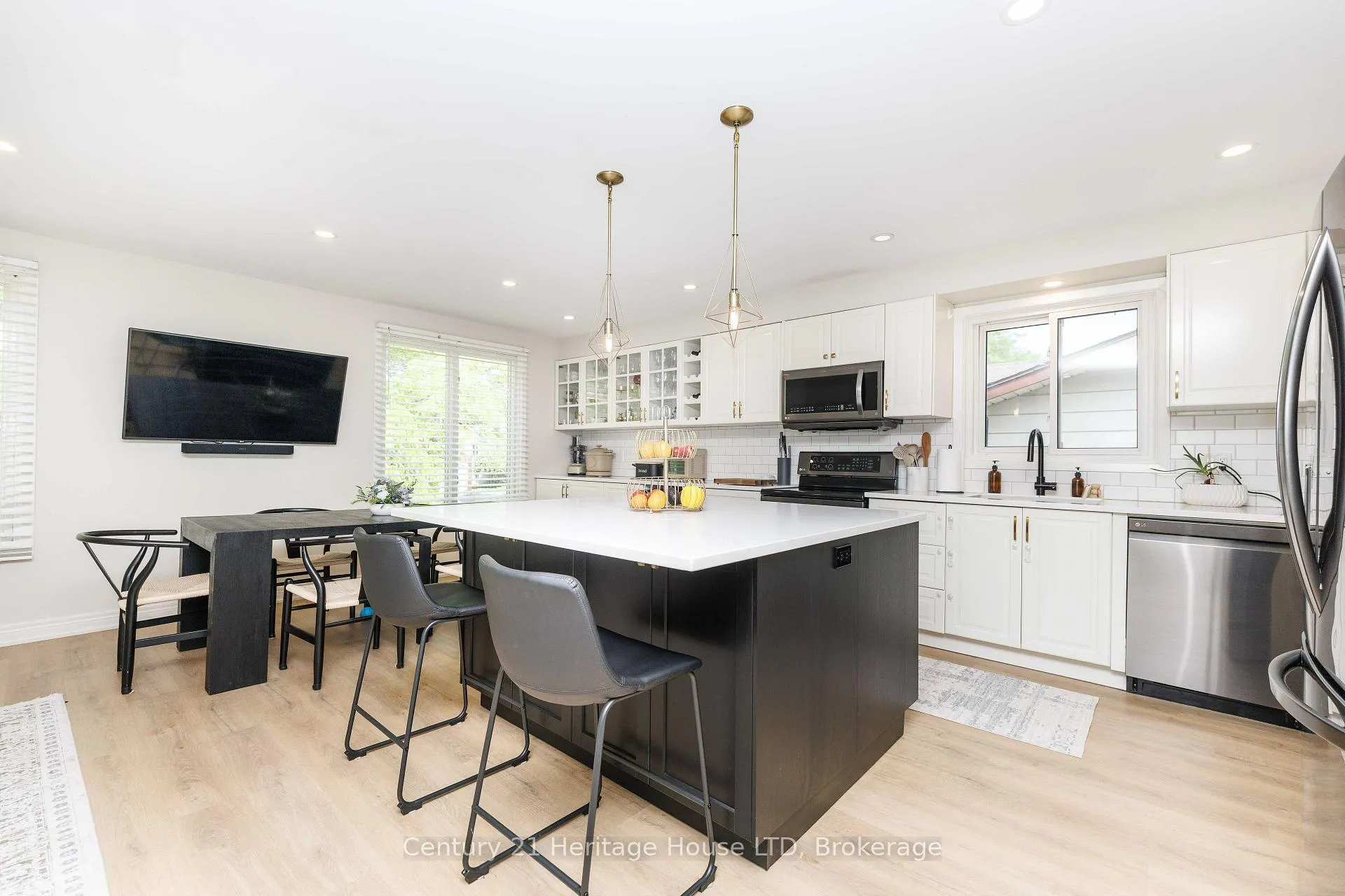 Photo 8 of 6046 Eldorado Avenue, Niagara Falls, West Wood — HOMEH