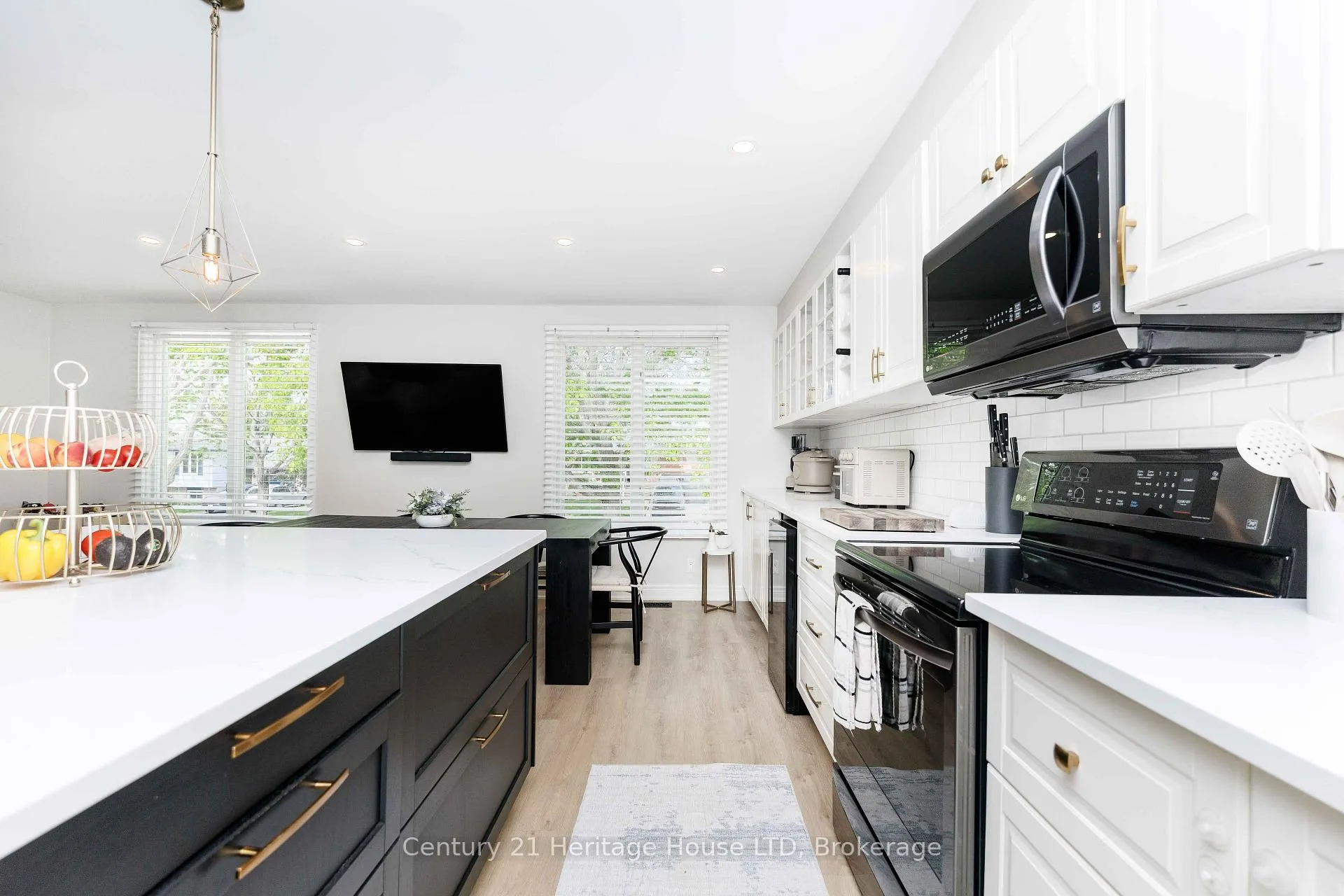 Photo 12 of 6046 Eldorado Avenue, Niagara Falls, West Wood — HOMEH