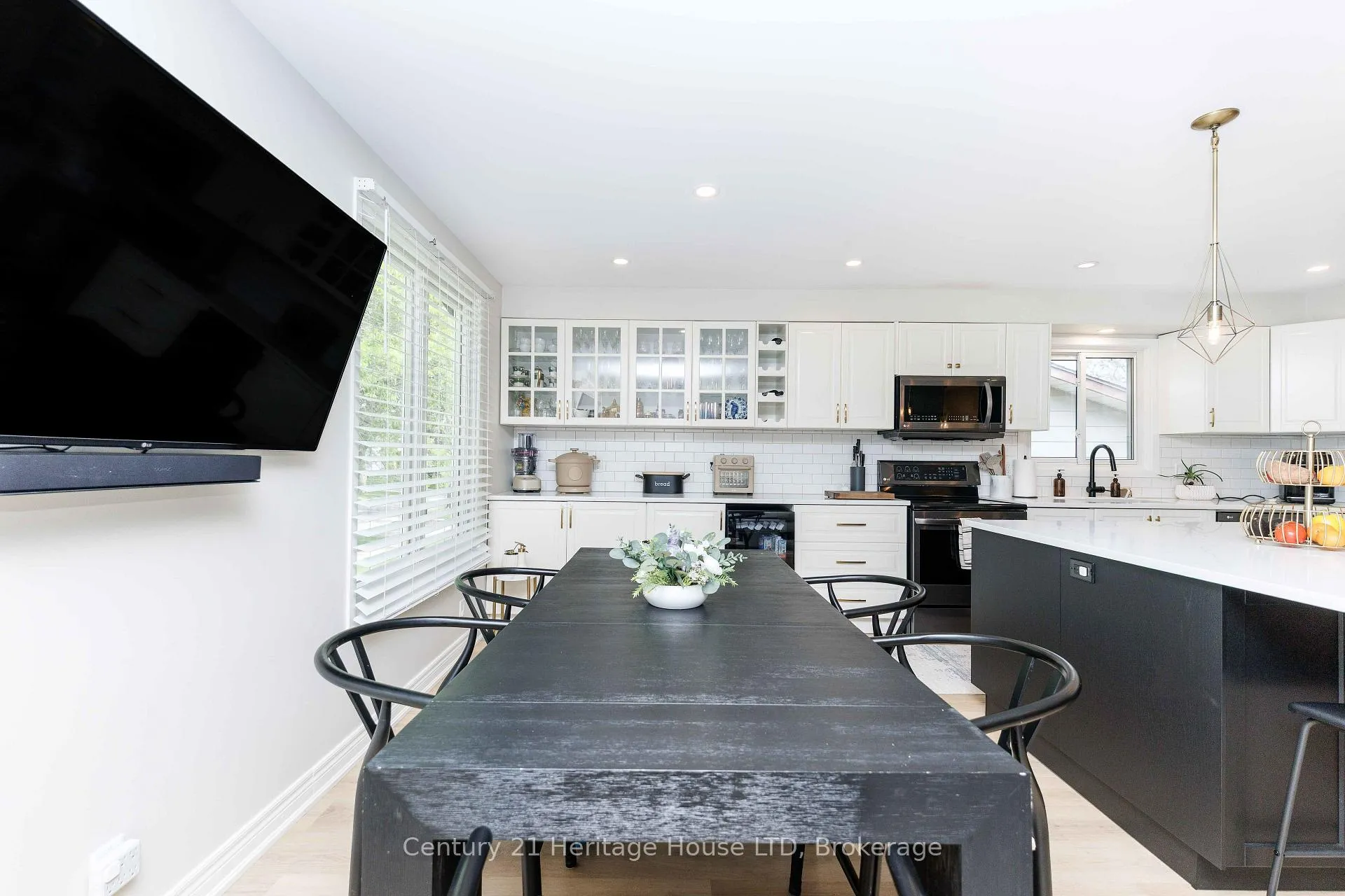 Photo 13 of 6046 Eldorado Avenue, Niagara Falls, West Wood — HOMEH