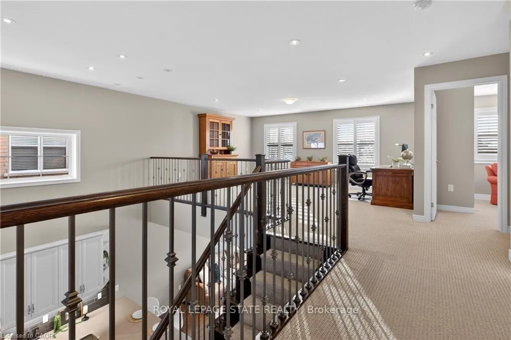 Photo 27 of 27 Black Walnut Crescent, Hamilton, Meadowlands — HOMEH