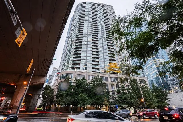 Front of Unit 808, 18 Yonge Street