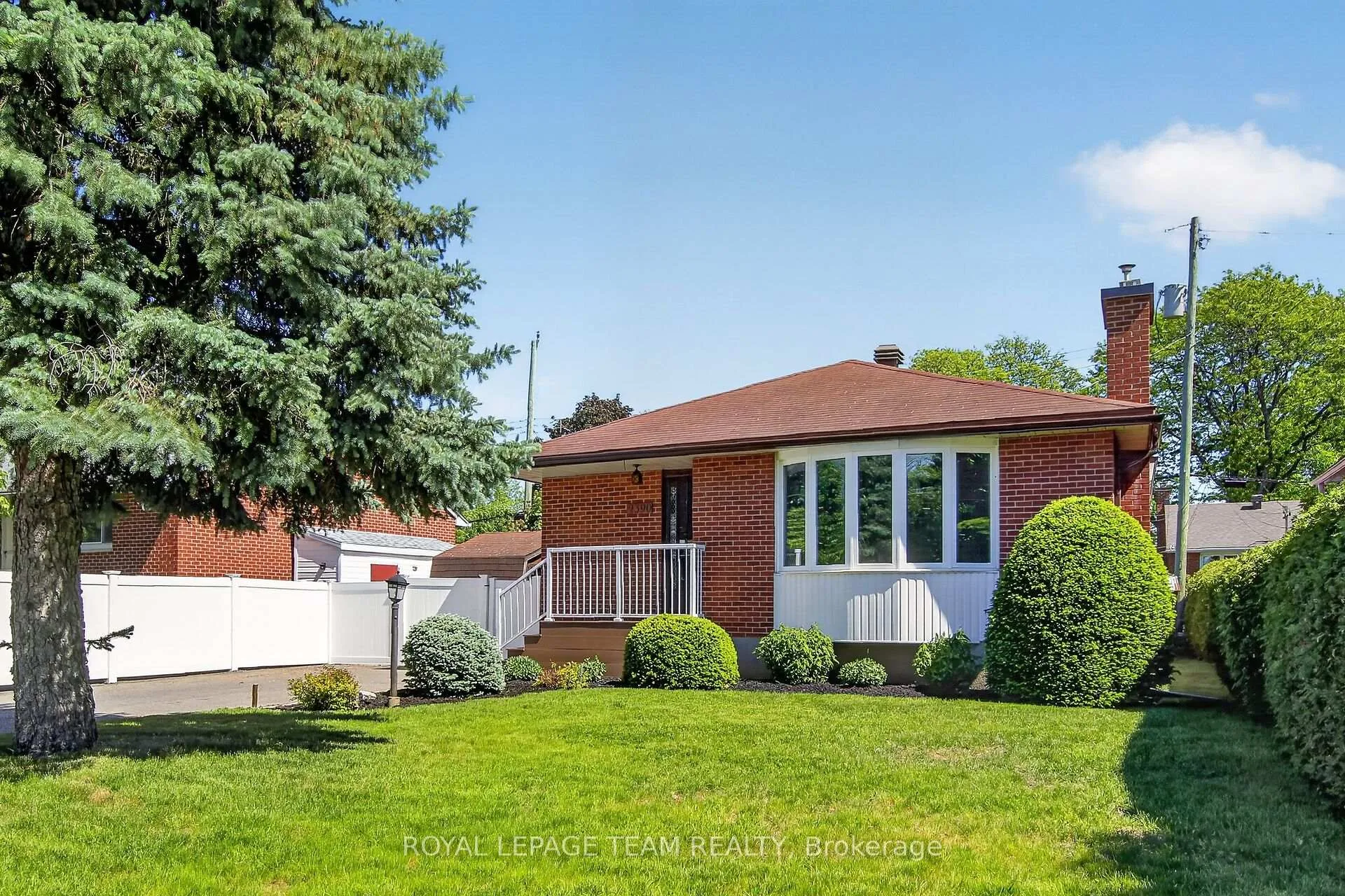 Photo 2 of 2390 Cheshire Road, Ottawa, Parkway Park — HOMEH