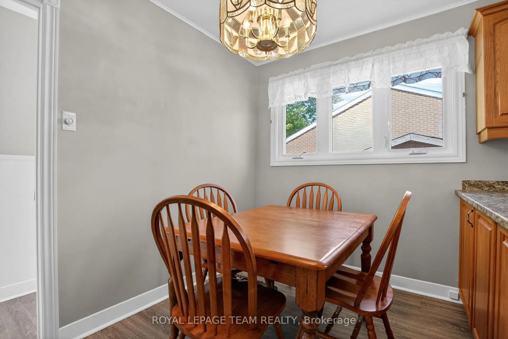 Photo 14 of 2390 Cheshire Road, Ottawa, Parkway Park — HOMEH