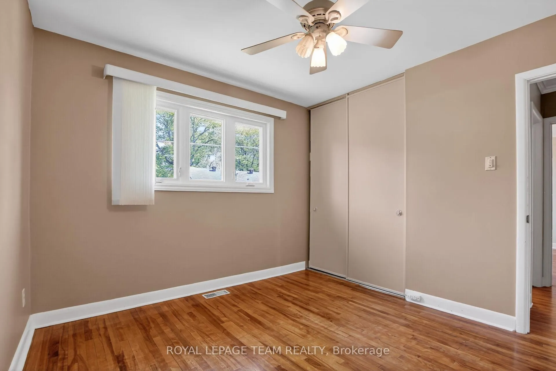 Photo 21 of 2390 Cheshire Road, Ottawa, Parkway Park — HOMEH