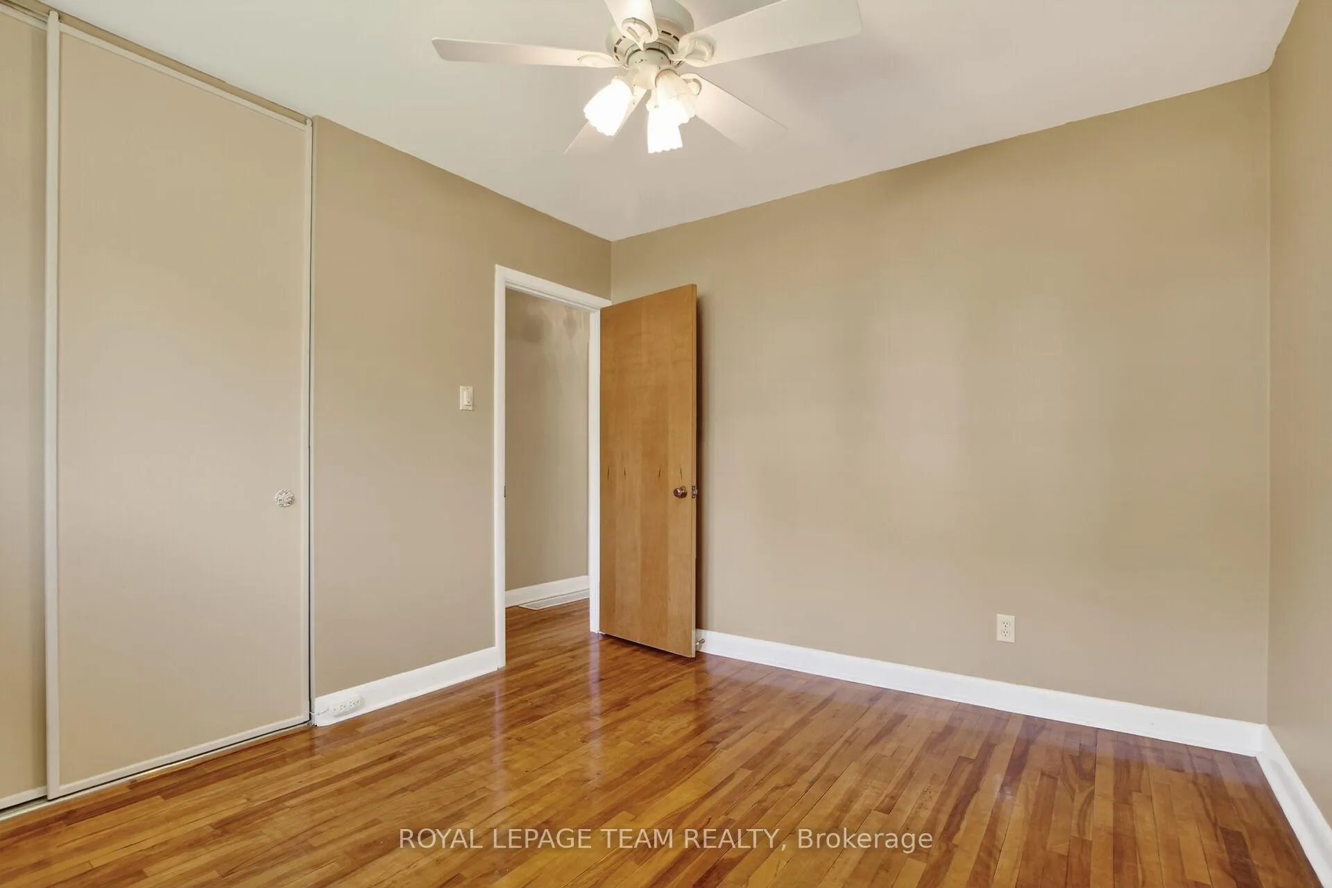 Photo 22 of 2390 Cheshire Road, Ottawa, Parkway Park — HOMEH