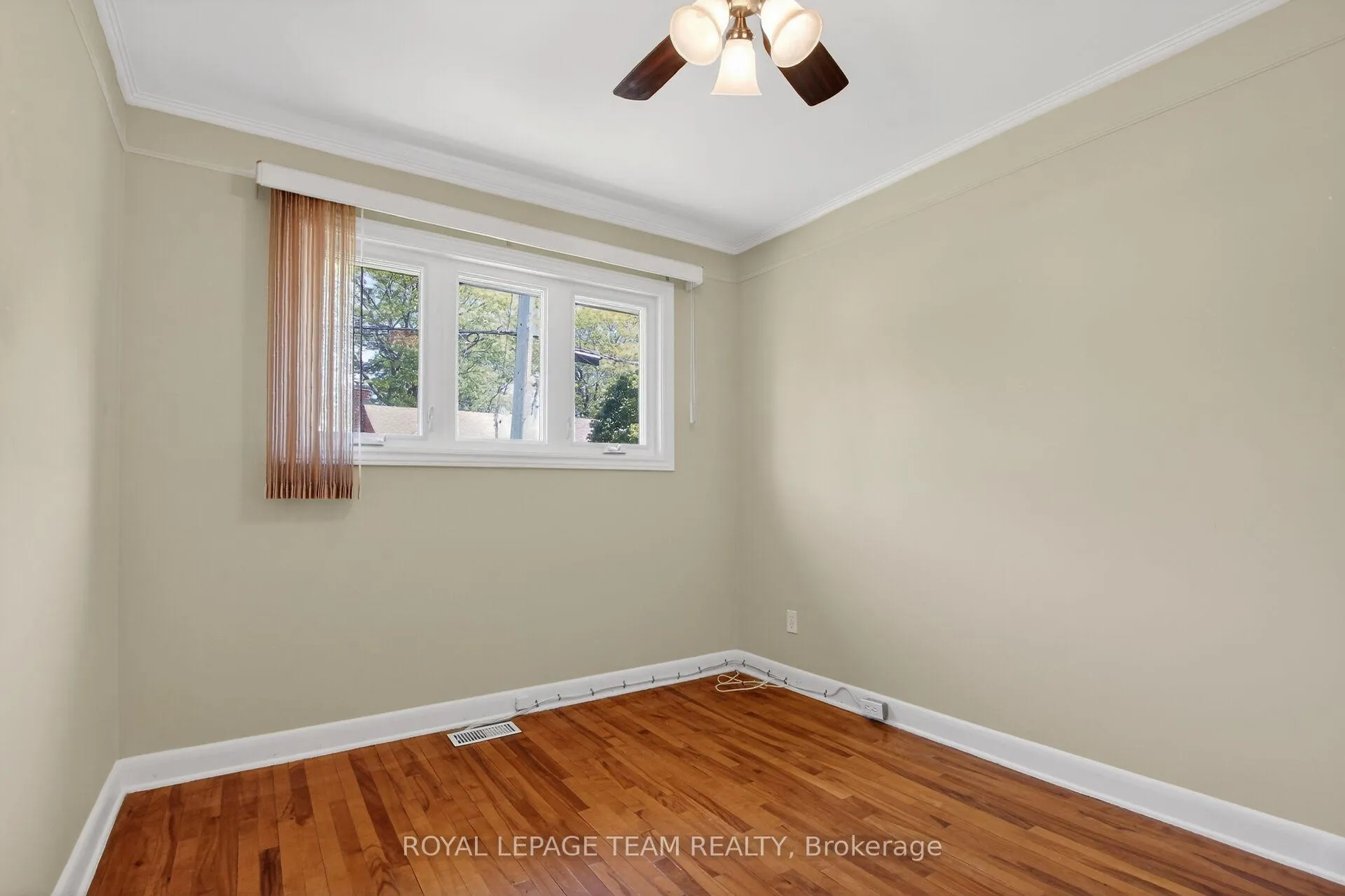 Photo 23 of 2390 Cheshire Road, Ottawa, Parkway Park — HOMEH