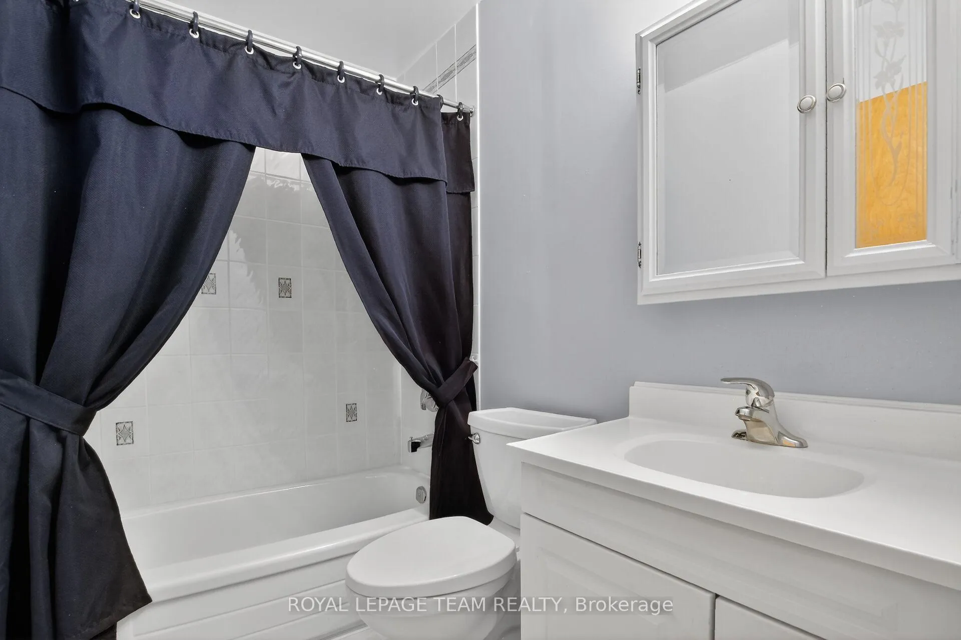 Photo 28 of 2390 Cheshire Road, Ottawa, Parkway Park — HOMEH