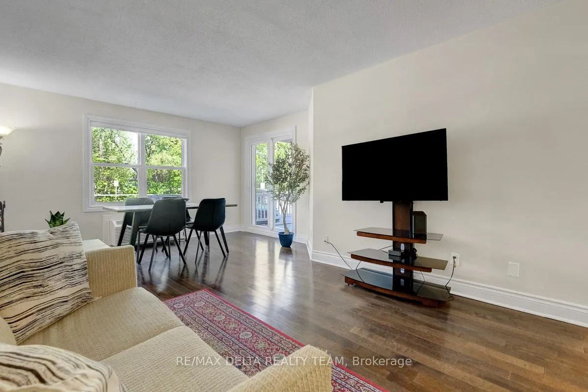 Photo 7 of Unit 107, 1099 Cadboro Road, Ottawa, Carson Grove — HOMEH