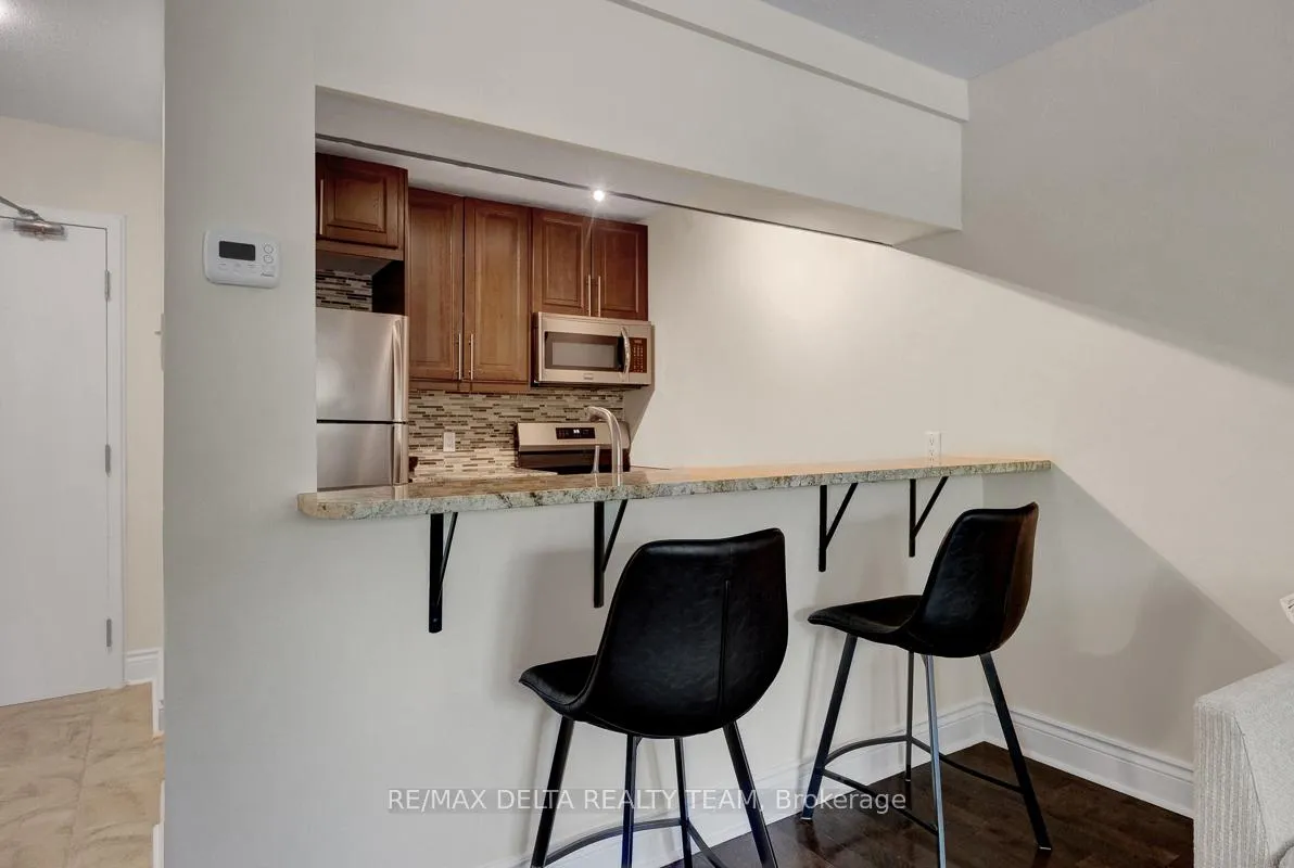 Photo 13 of Unit 107, 1099 Cadboro Road, Ottawa, Carson Grove — HOMEH