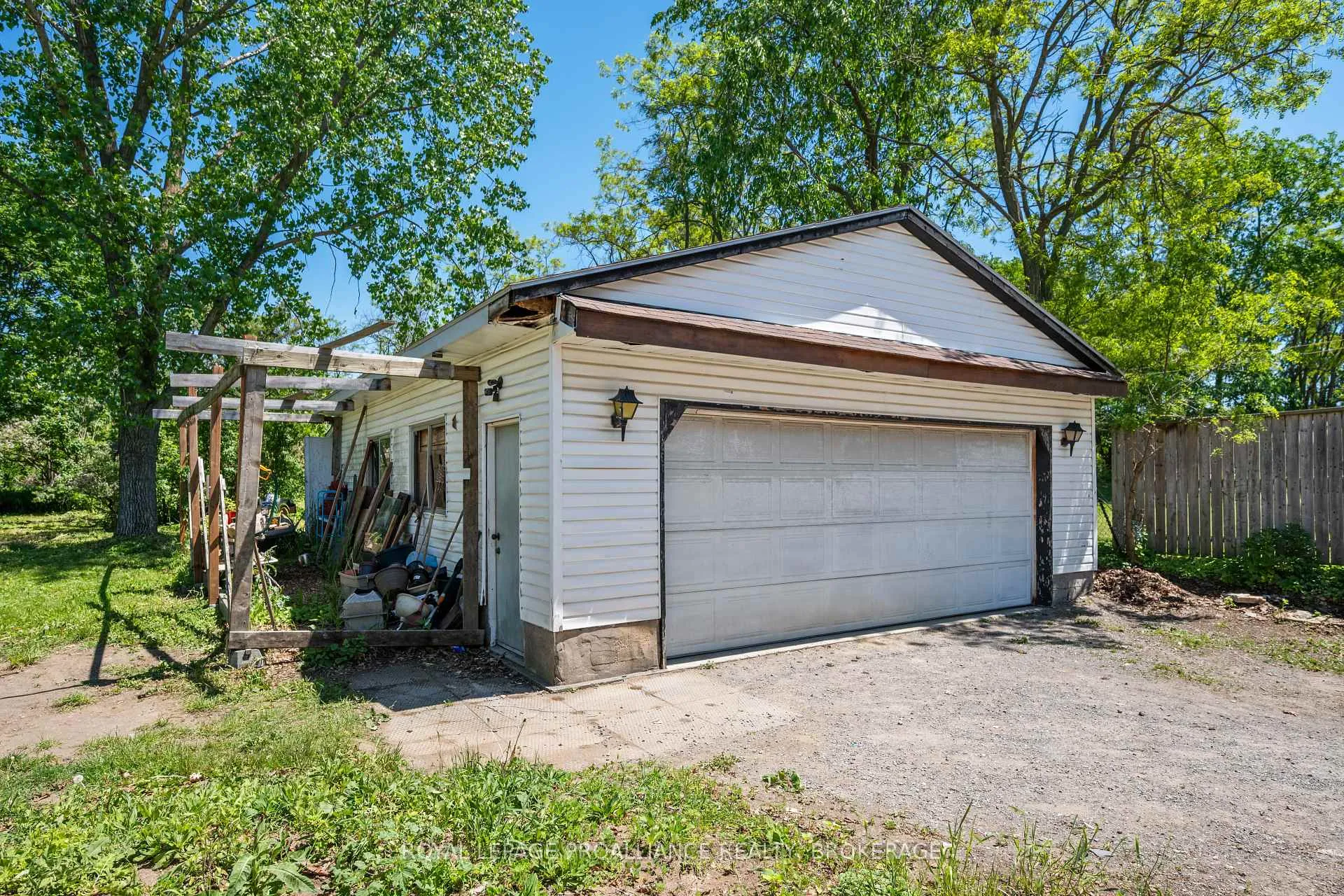 Photo 5 of 3734 Battersea Road, Frontenac, Frontenac South — HOMEH