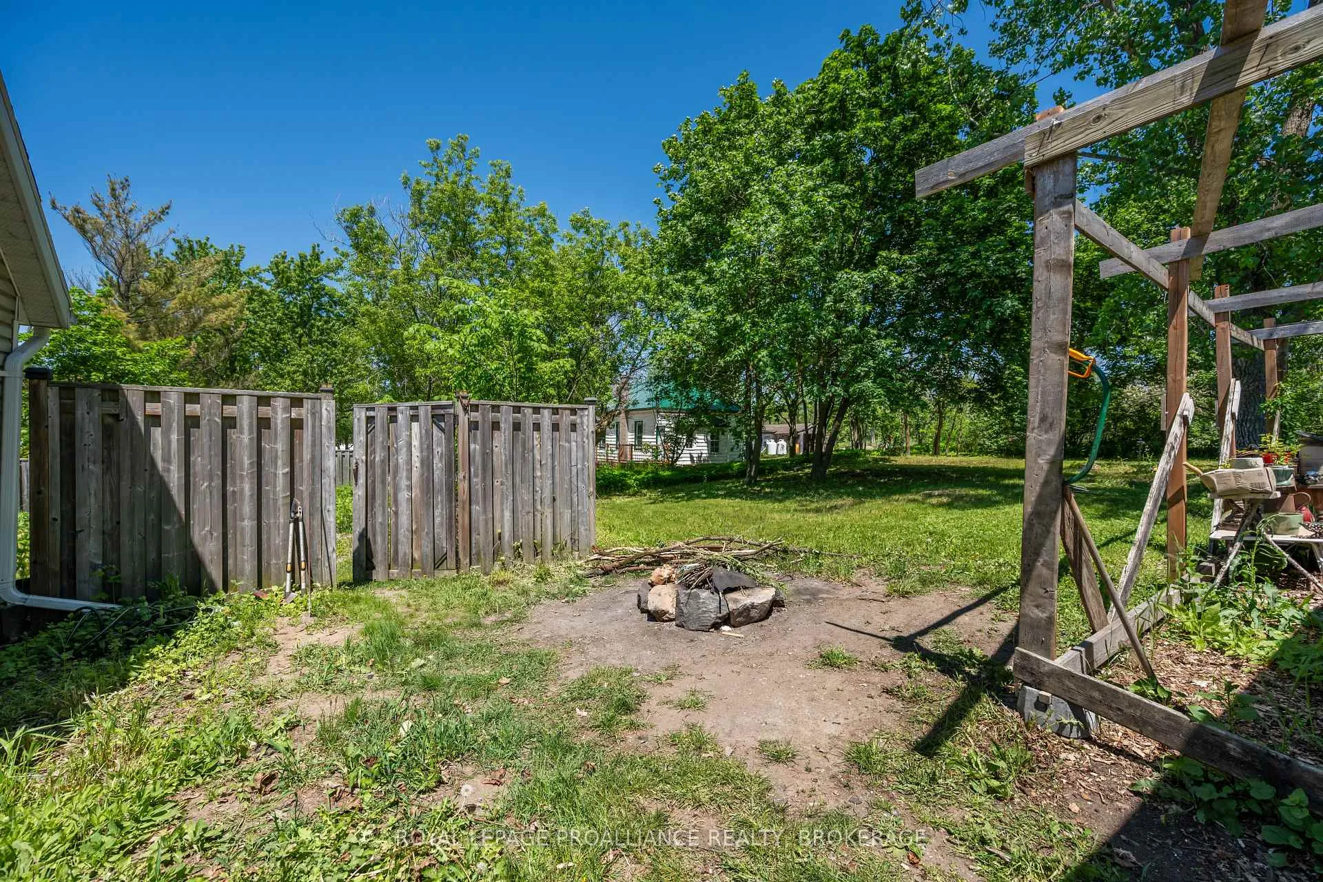 Photo 6 of 3734 Battersea Road, Frontenac, Frontenac South — HOMEH