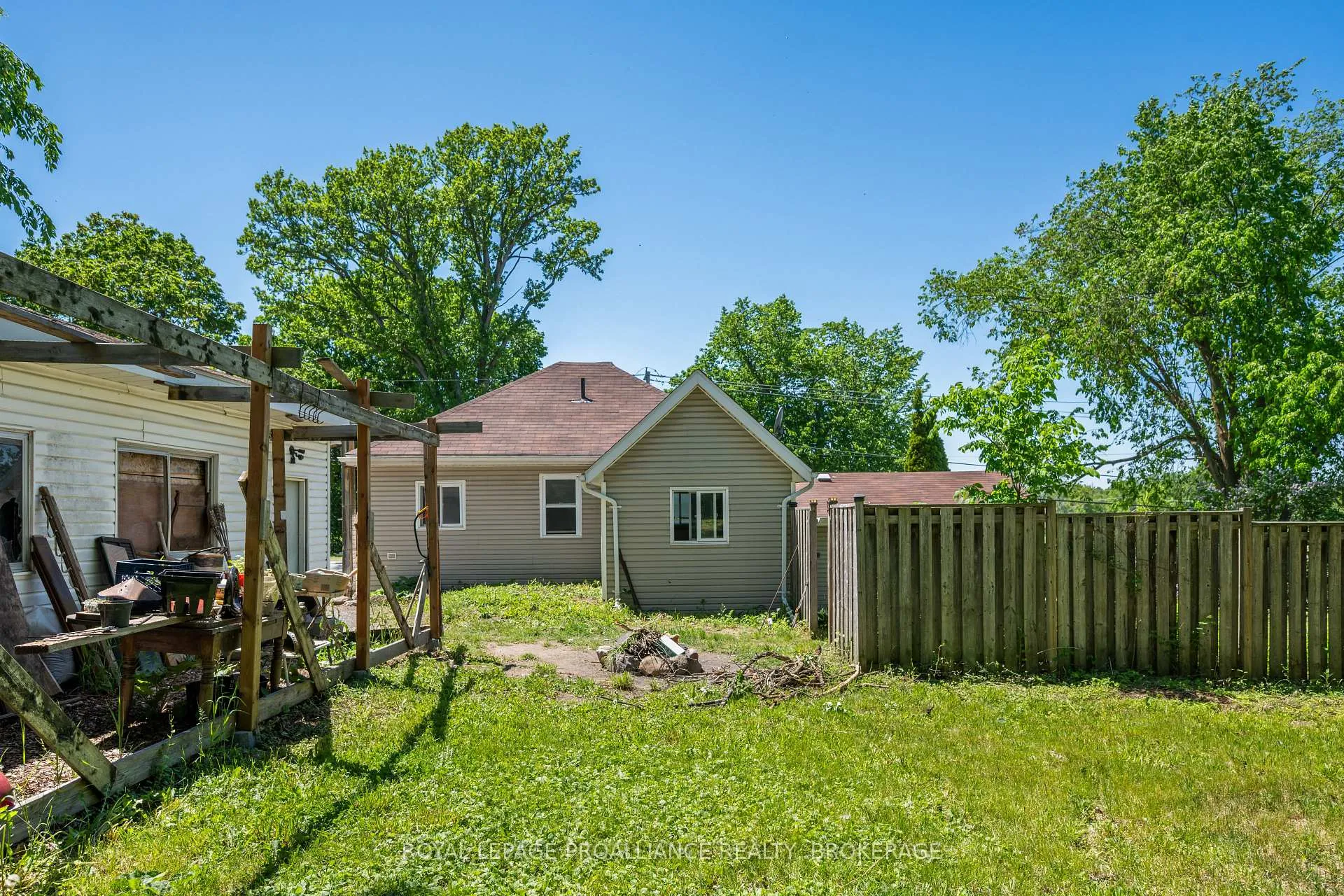 Photo 8 of 3734 Battersea Road, Frontenac, Frontenac South — HOMEH