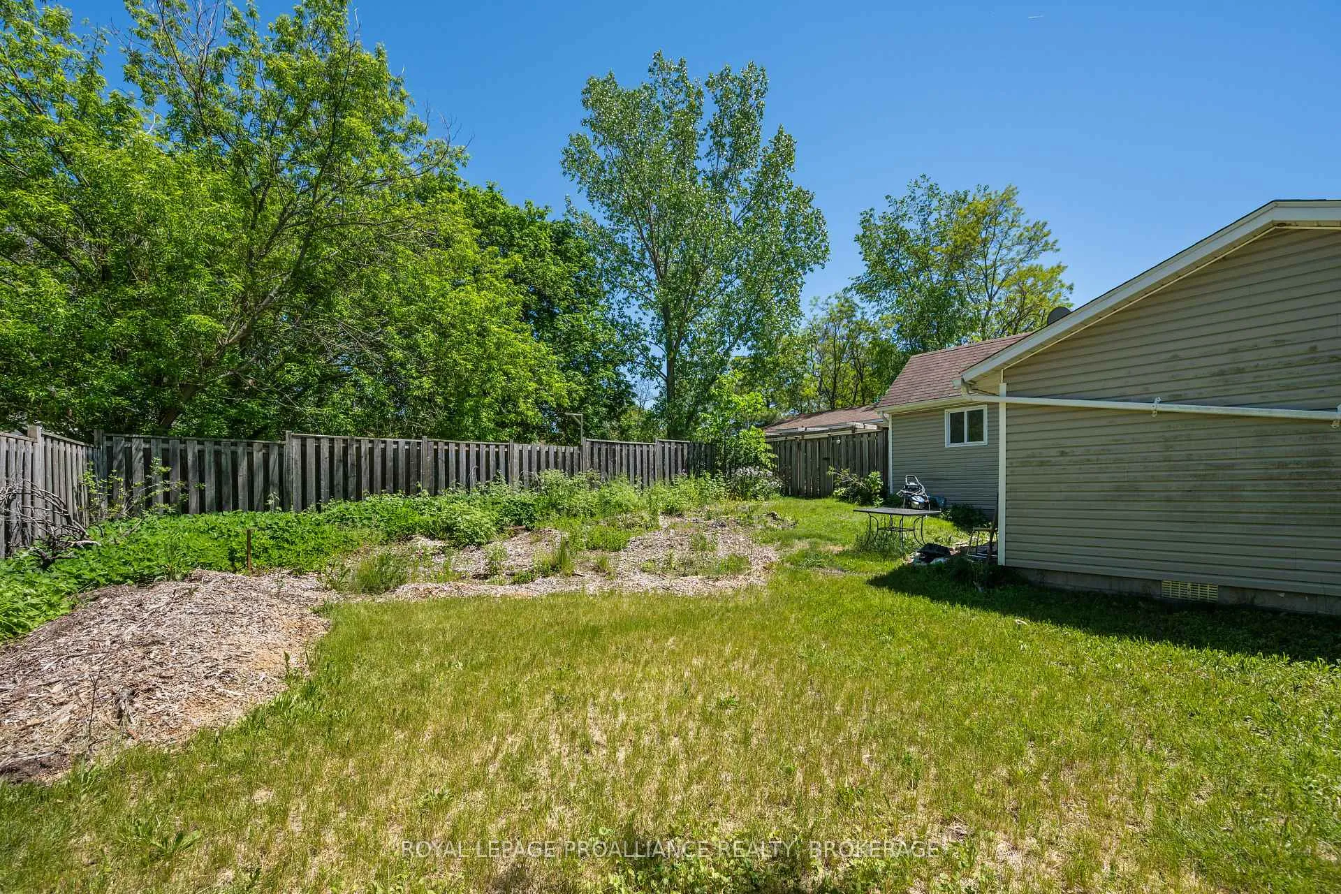 Photo 11 of 3734 Battersea Road, Frontenac, Frontenac South — HOMEH