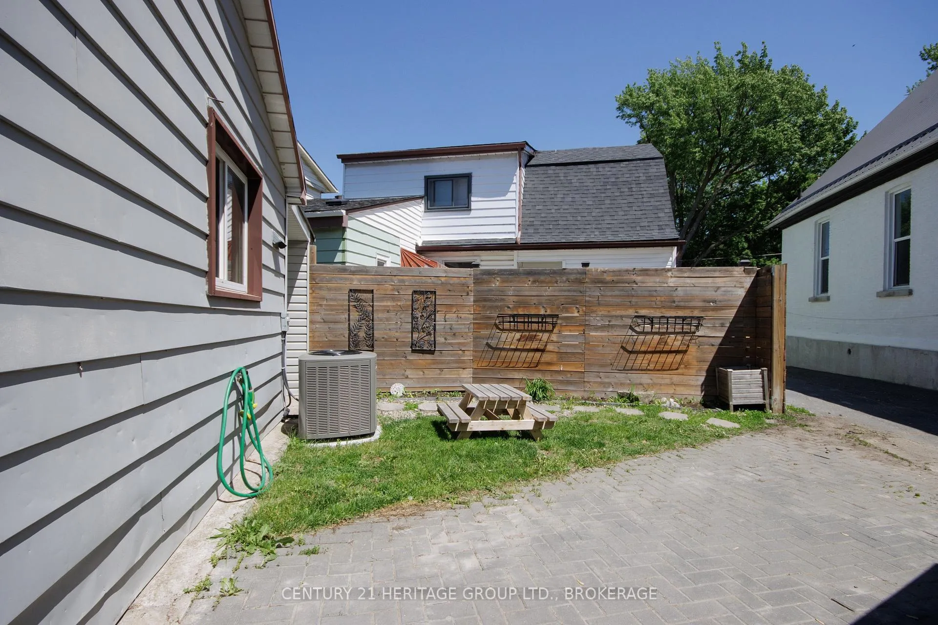 Photo 27 of 198 Raglan Road, Kingston, East of Sir John A. Blvd — HOMEH