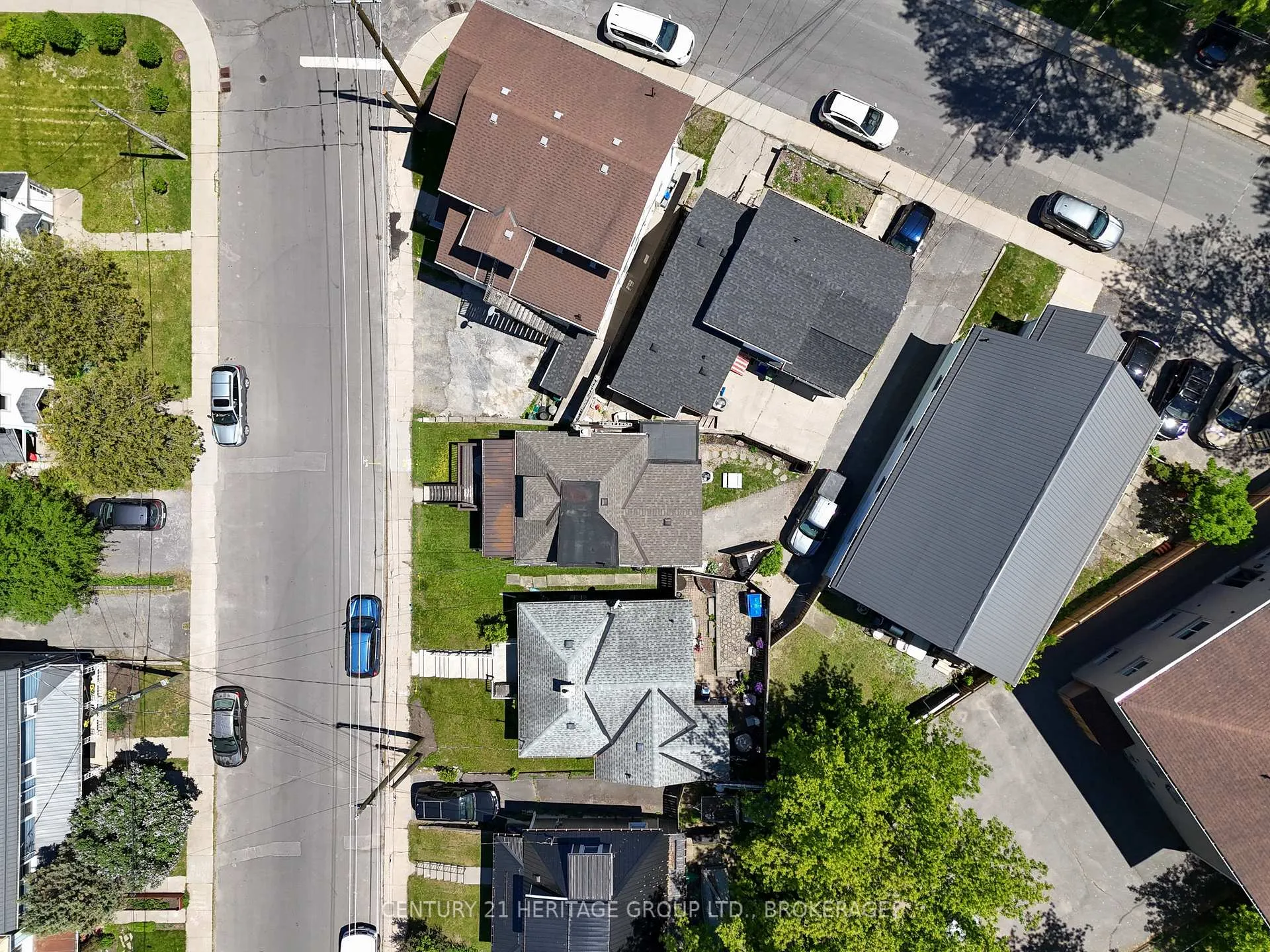 Photo 31 of 198 Raglan Road, Kingston, East of Sir John A. Blvd — HOMEH