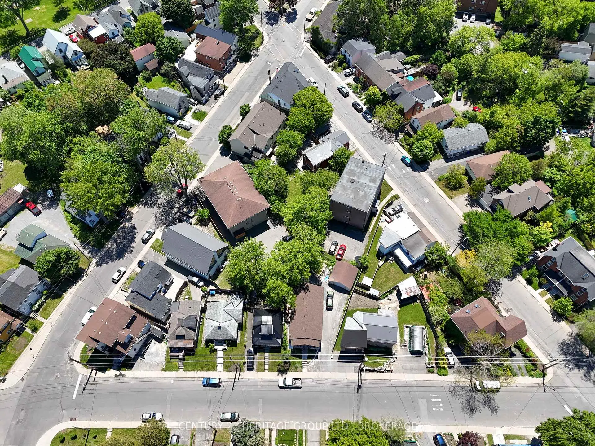 Photo 33 of 198 Raglan Road, Kingston, East of Sir John A. Blvd — HOMEH