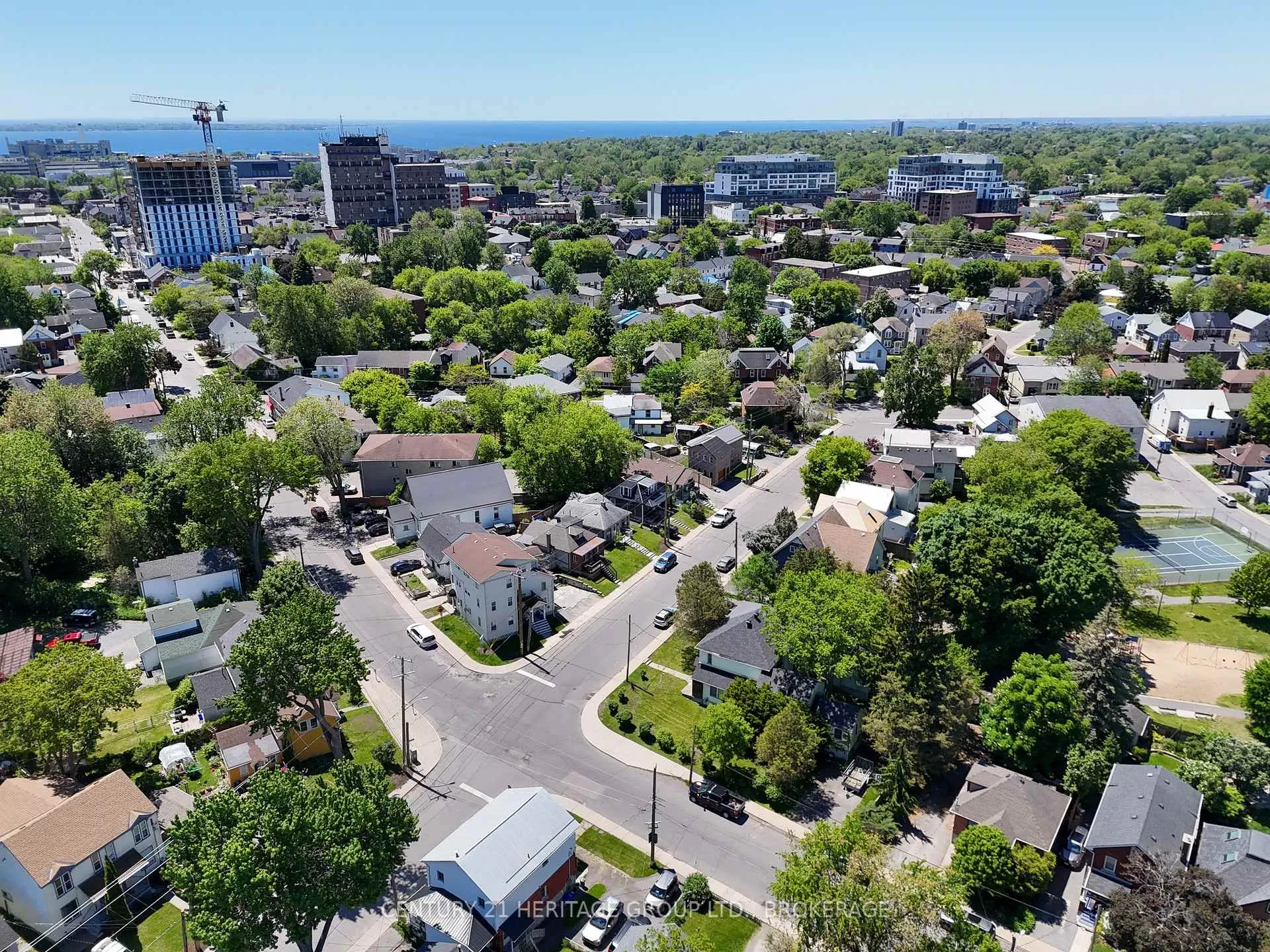 Photo 38 of 198 Raglan Road, Kingston, East of Sir John A. Blvd — HOMEH