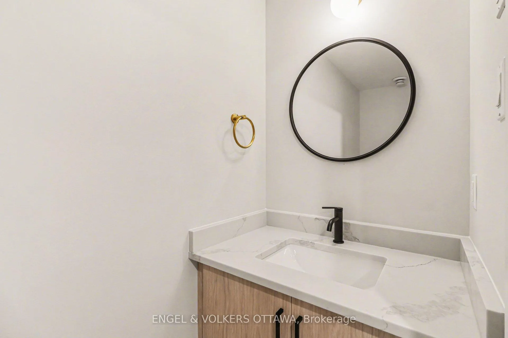 Photo 7 of Unit 7, 35 Monk Street, Ottawa, Glebe — HOMEH