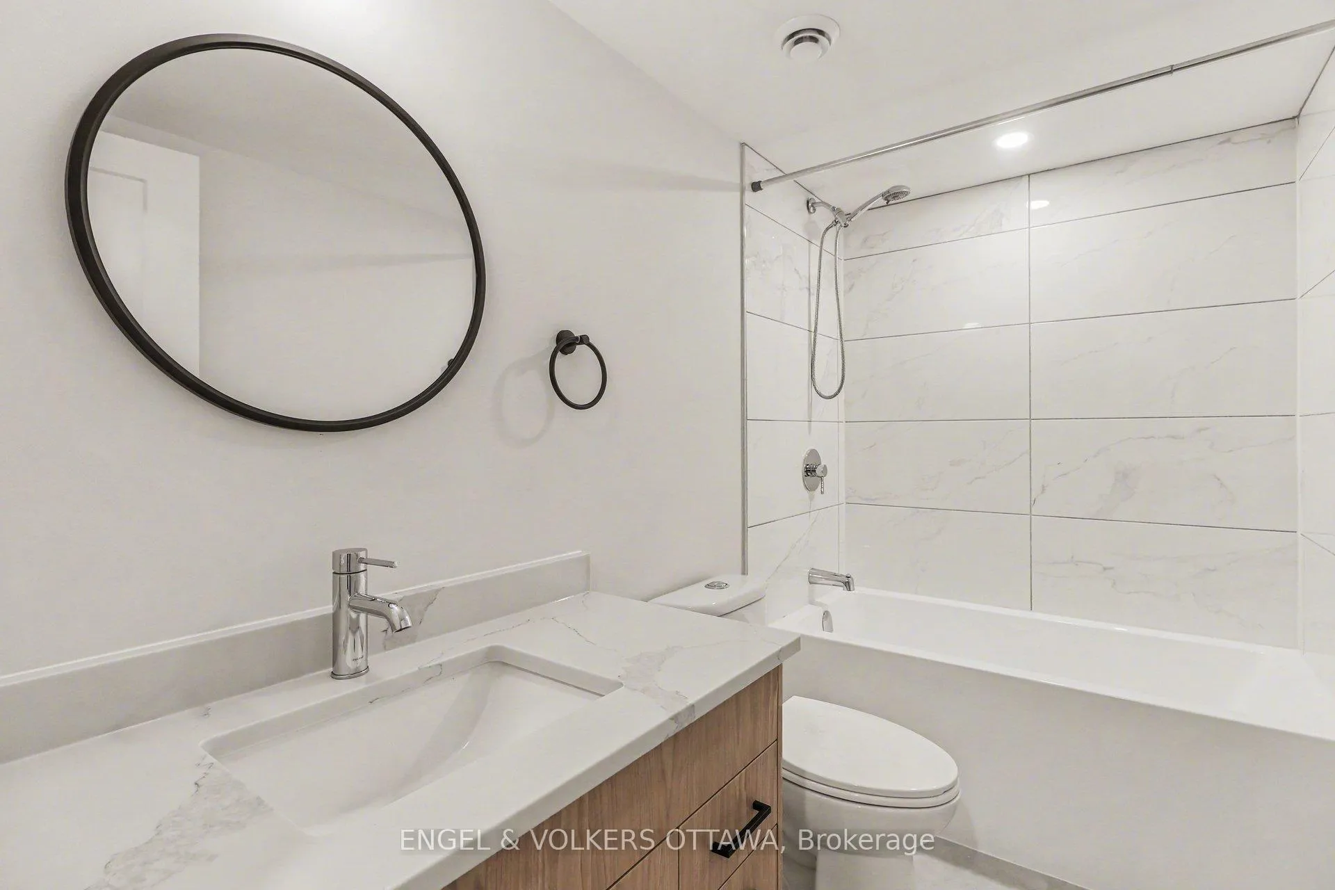 Photo 10 of Unit 7, 35 Monk Street, Ottawa, Glebe — HOMEH