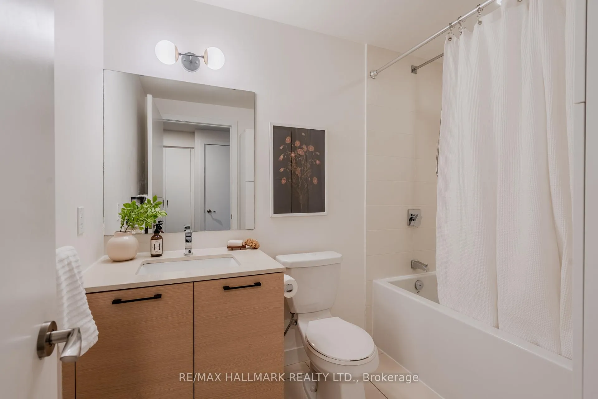 Photo 13 of Unit 201, 60 Haslett Avenue, Toronto, The Beaches — HOMEH