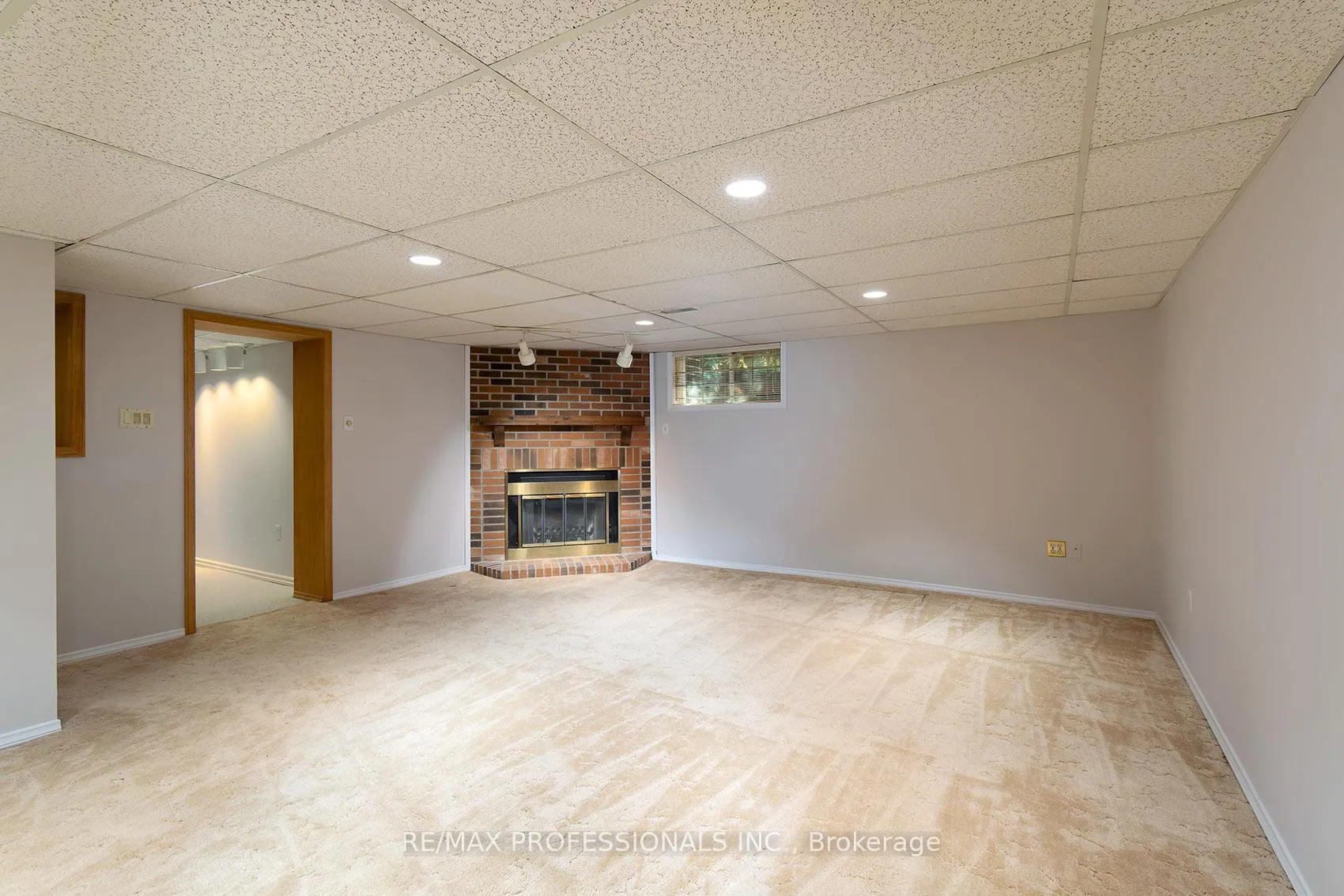 Photo 35 of 7 Tamarack Circle, Etobicoke, Kingsview Village-The Westway — HOMEH