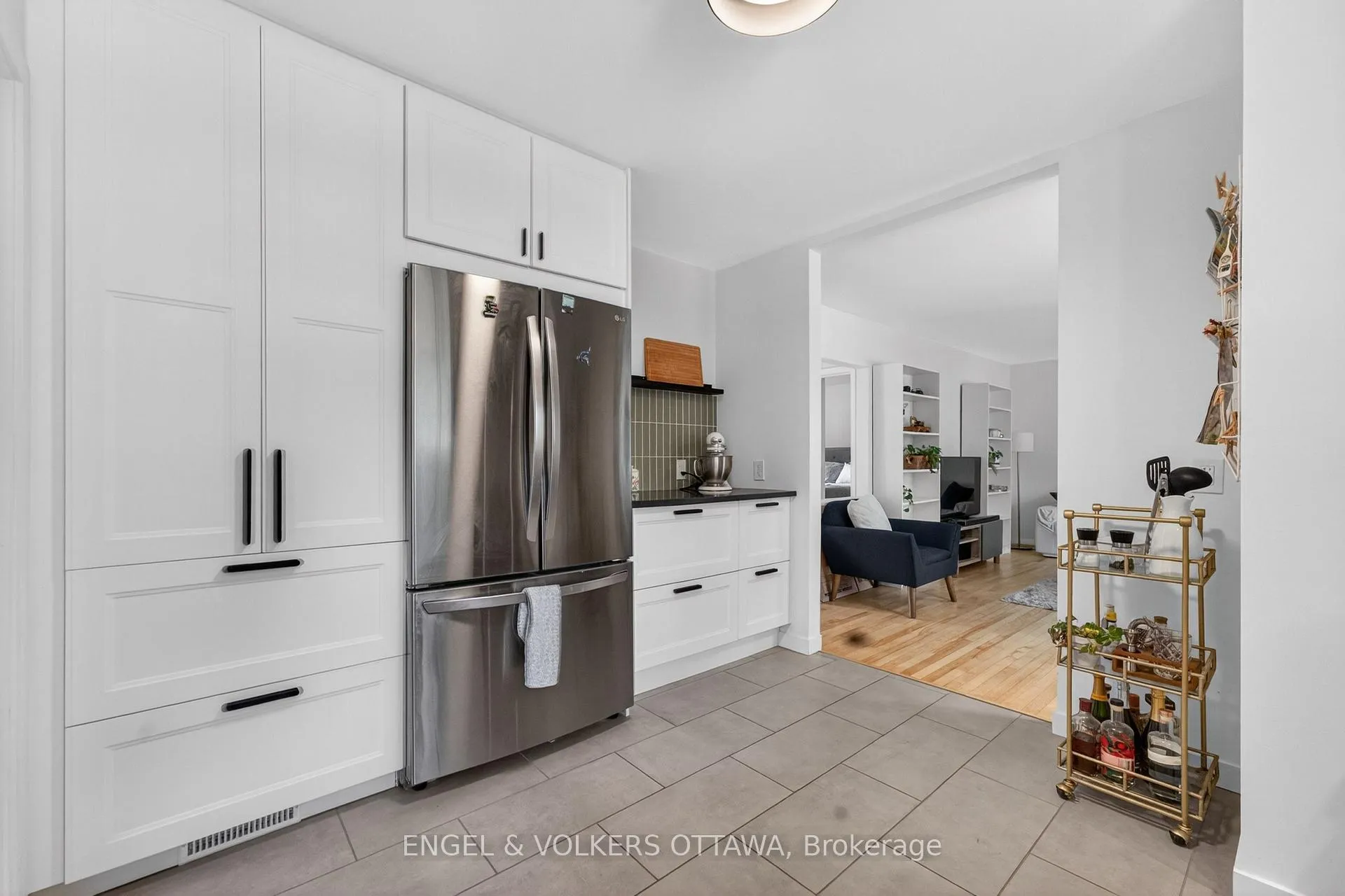 Photo 7 of 2548 Hanlon Avenue, Ottawa, Queensway Terrace North — HOMEH