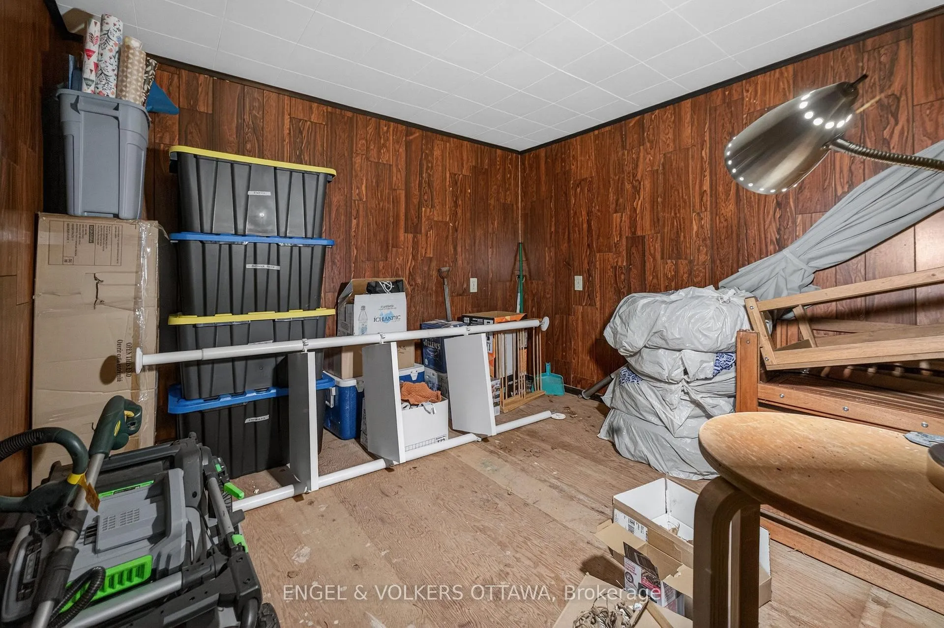Photo 17 of 2548 Hanlon Avenue, Ottawa, Queensway Terrace North — HOMEH