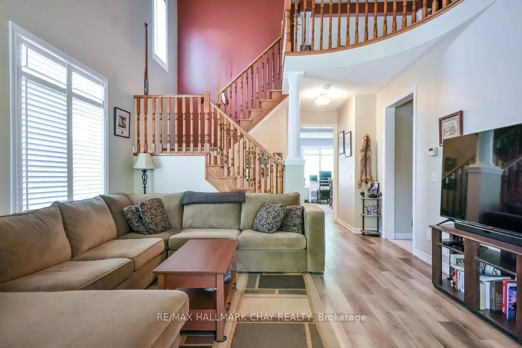Photo 6 of 34 Meadowood Drive, Wasaga Beach — HOMEH