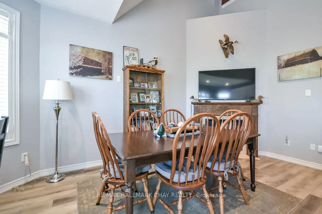 Photo 13 of 34 Meadowood Drive, Wasaga Beach — HOMEH