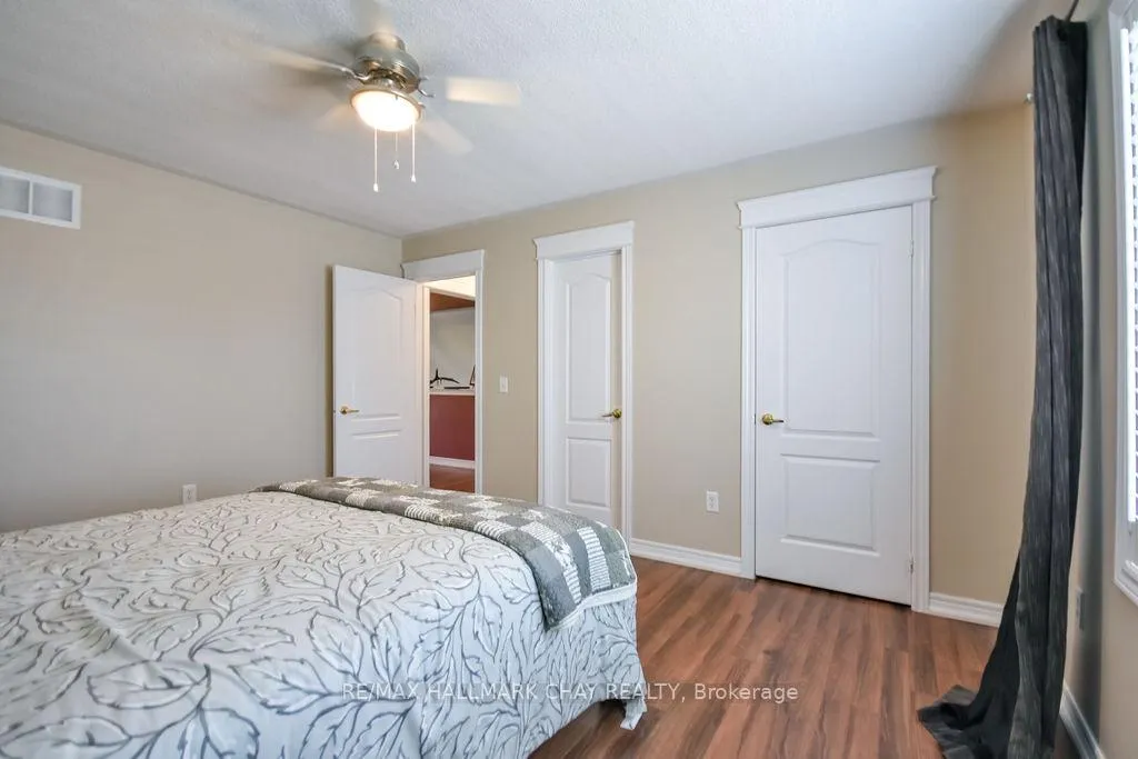 Photo 31 of 34 Meadowood Drive, Wasaga Beach — HOMEH