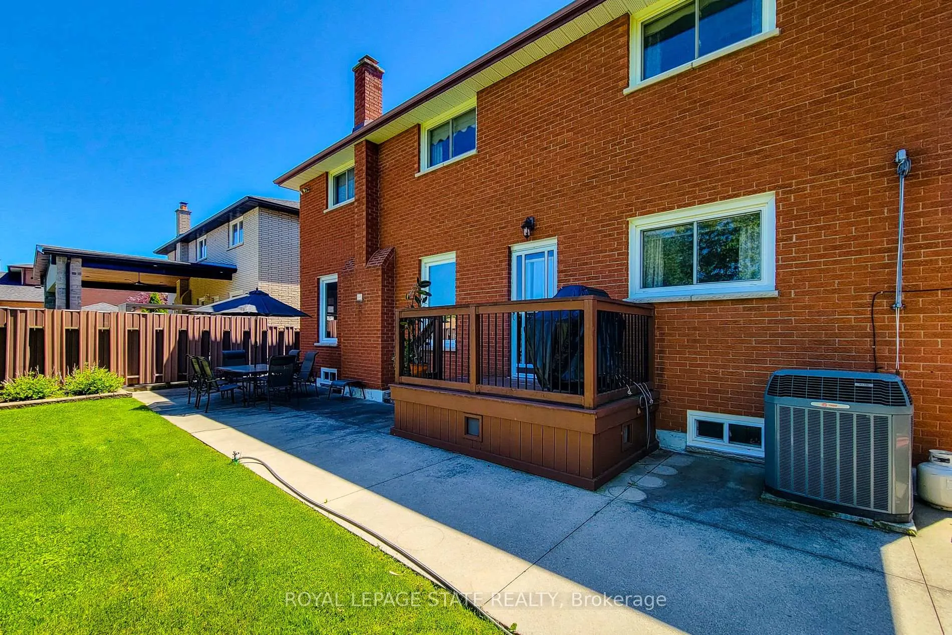 Photo 9 of 56 Teak Street, Hamilton, Stoney Creek — HOMEH