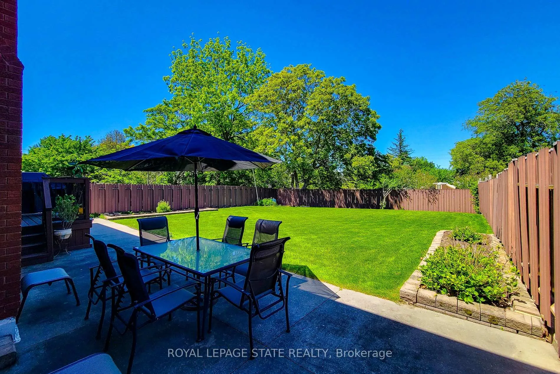 Photo 10 of 56 Teak Street, Hamilton, Stoney Creek — HOMEH