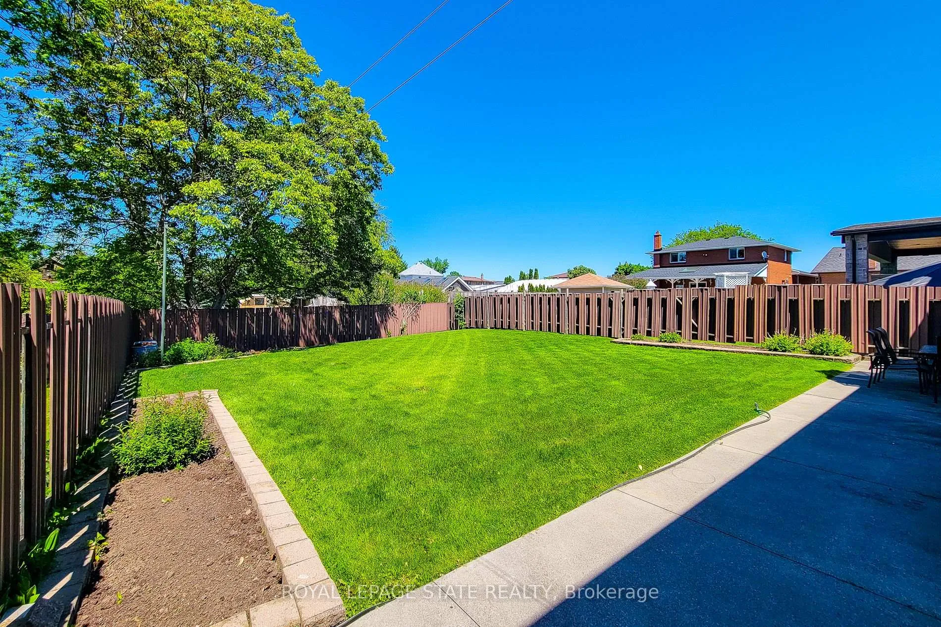Photo 11 of 56 Teak Street, Hamilton, Stoney Creek — HOMEH