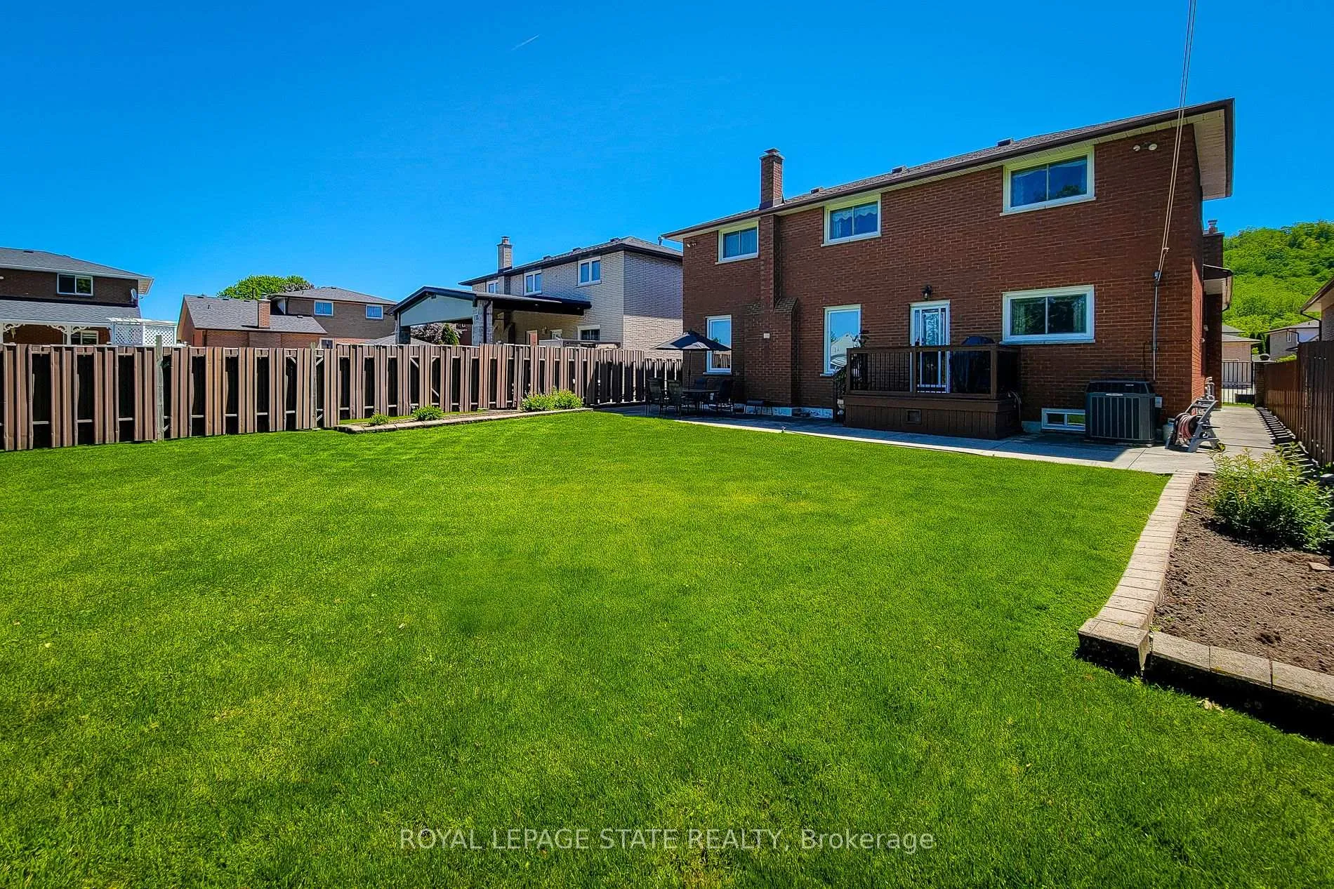 Photo 13 of 56 Teak Street, Hamilton, Stoney Creek — HOMEH