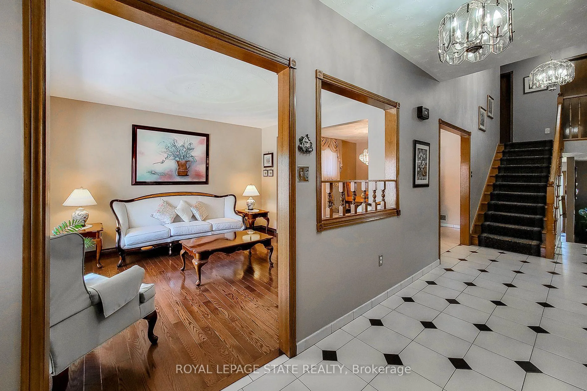 Photo 17 of 56 Teak Street, Hamilton, Stoney Creek — HOMEH