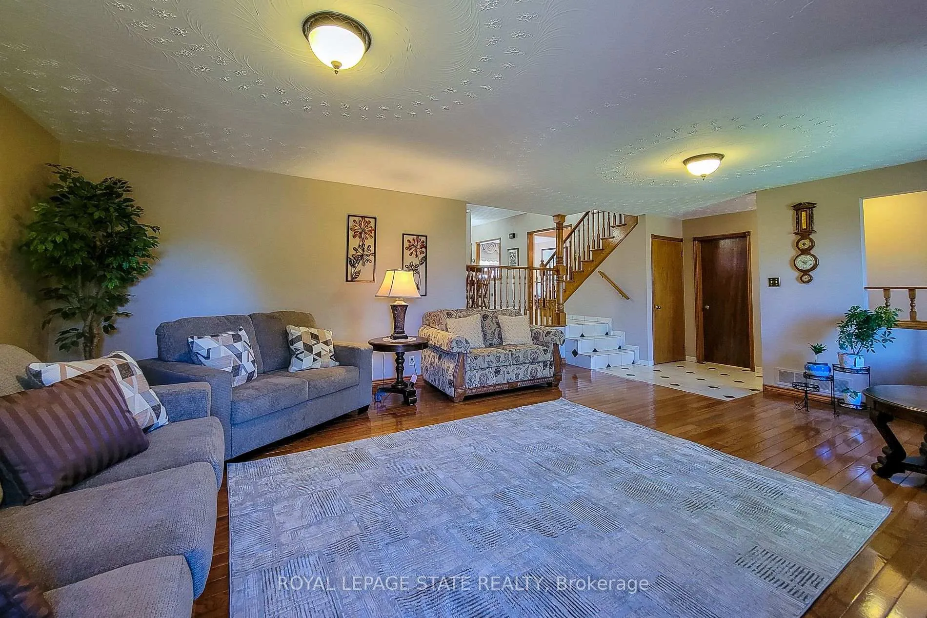 Photo 27 of 56 Teak Street, Hamilton, Stoney Creek — HOMEH