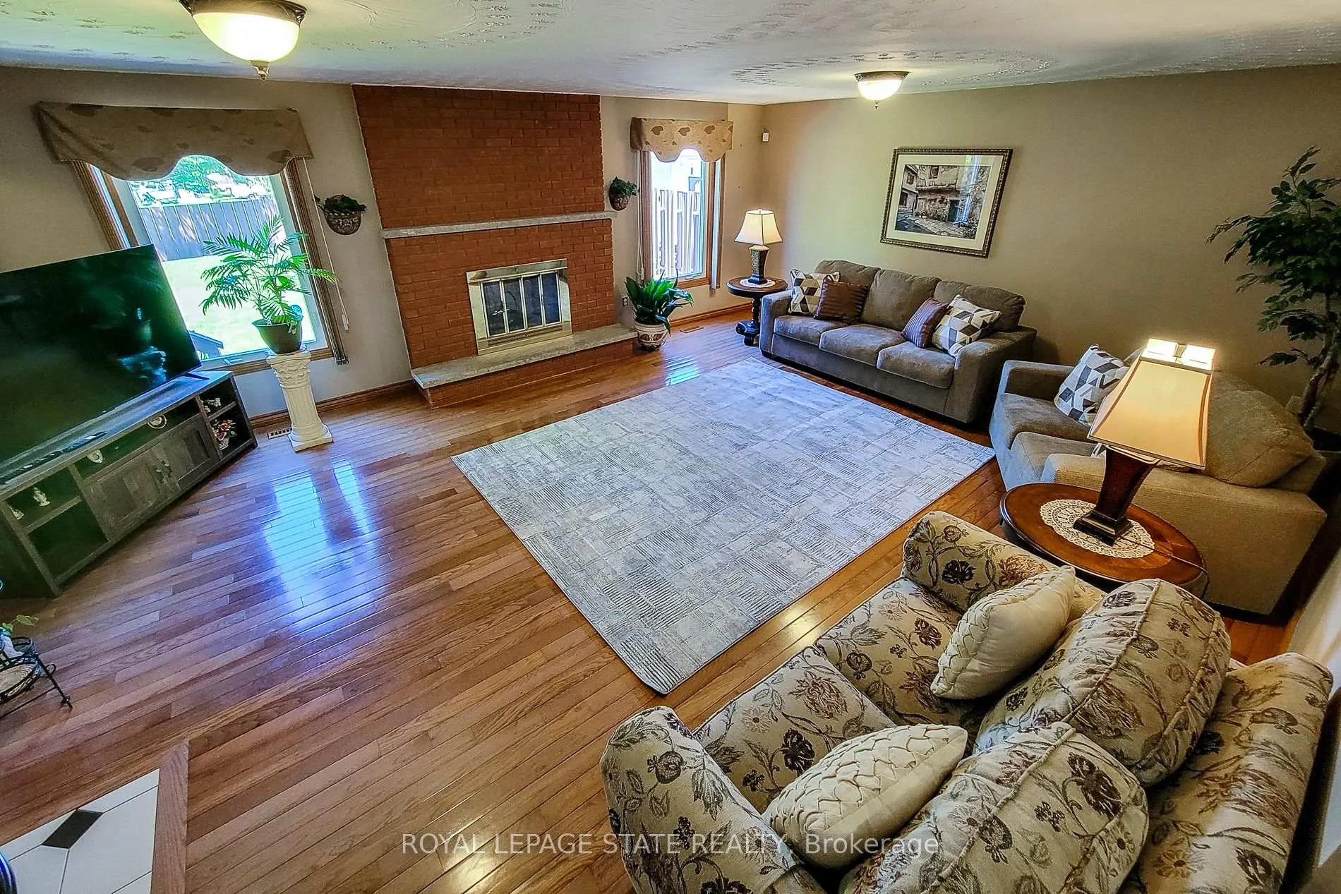 Photo 28 of 56 Teak Street, Hamilton, Stoney Creek — HOMEH