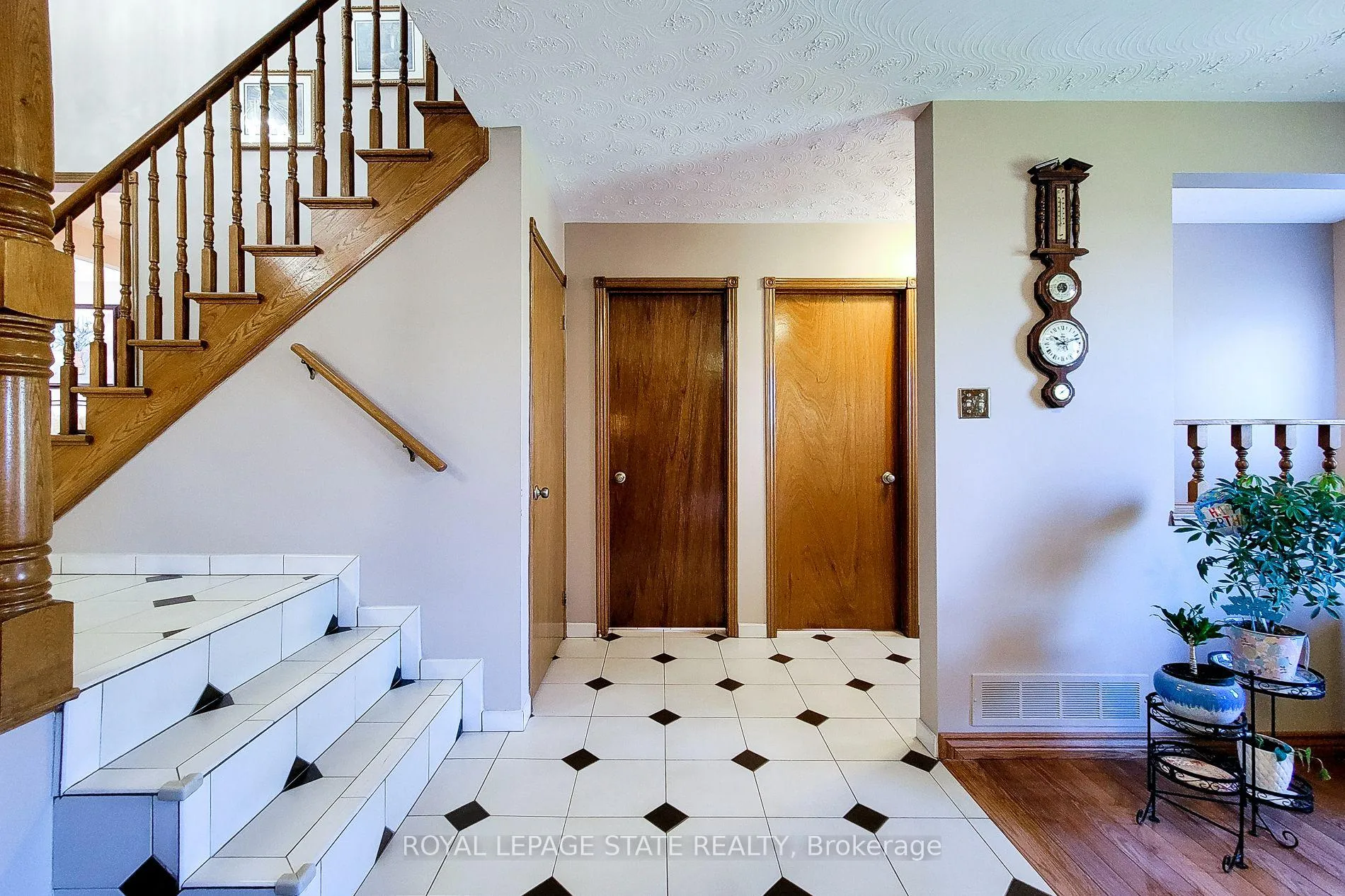 Photo 31 of 56 Teak Street, Hamilton, Stoney Creek — HOMEH