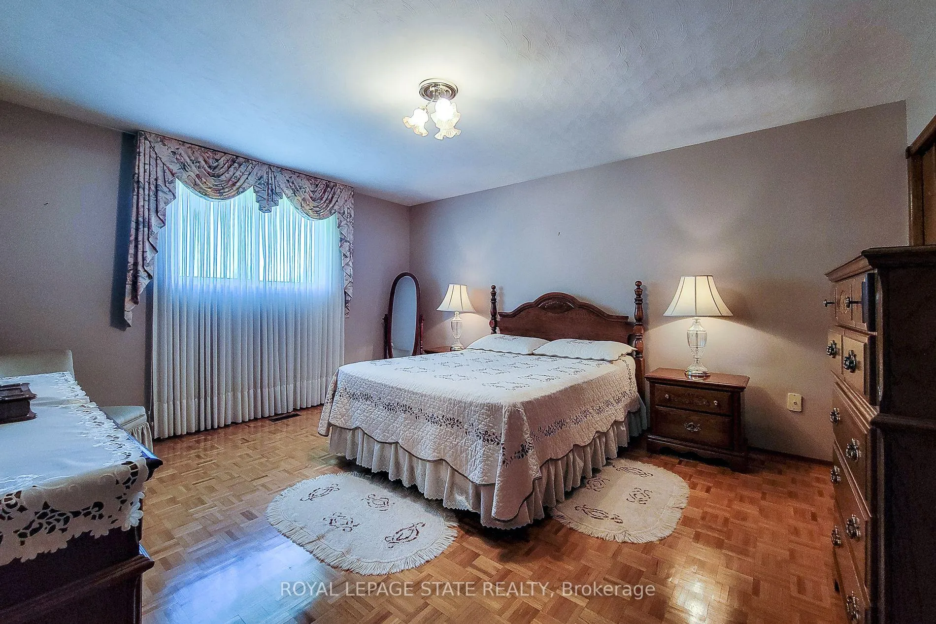 Photo 35 of 56 Teak Street, Hamilton, Stoney Creek — HOMEH