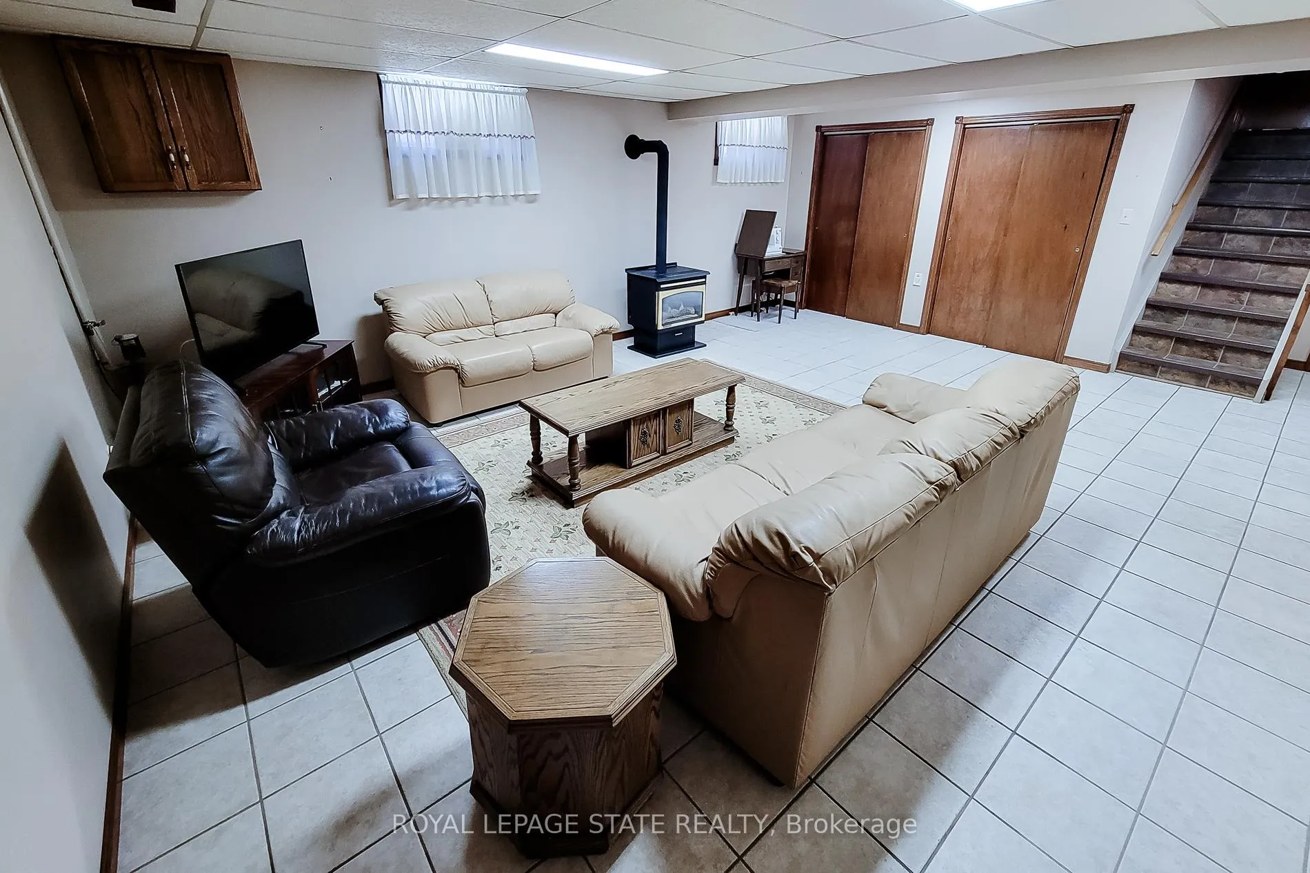 Photo 42 of 56 Teak Street, Hamilton, Stoney Creek — HOMEH