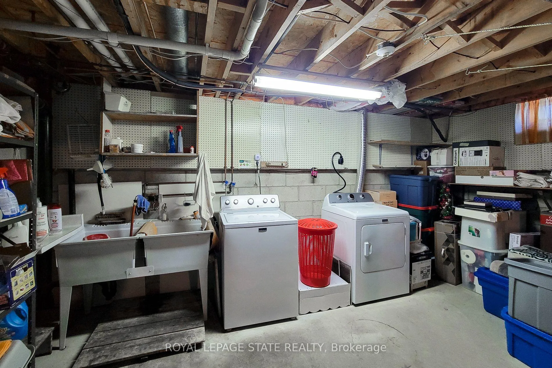 Photo 47 of 56 Teak Street, Hamilton, Stoney Creek — HOMEH