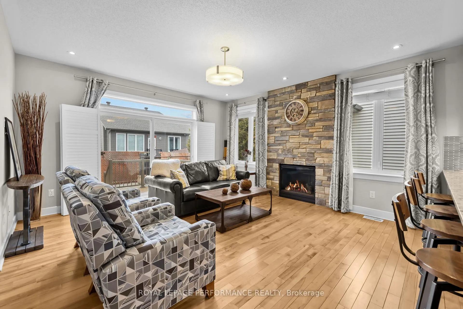 Photo 12 of 15 York Crossing, Russell, Village of Russell — HOMEH