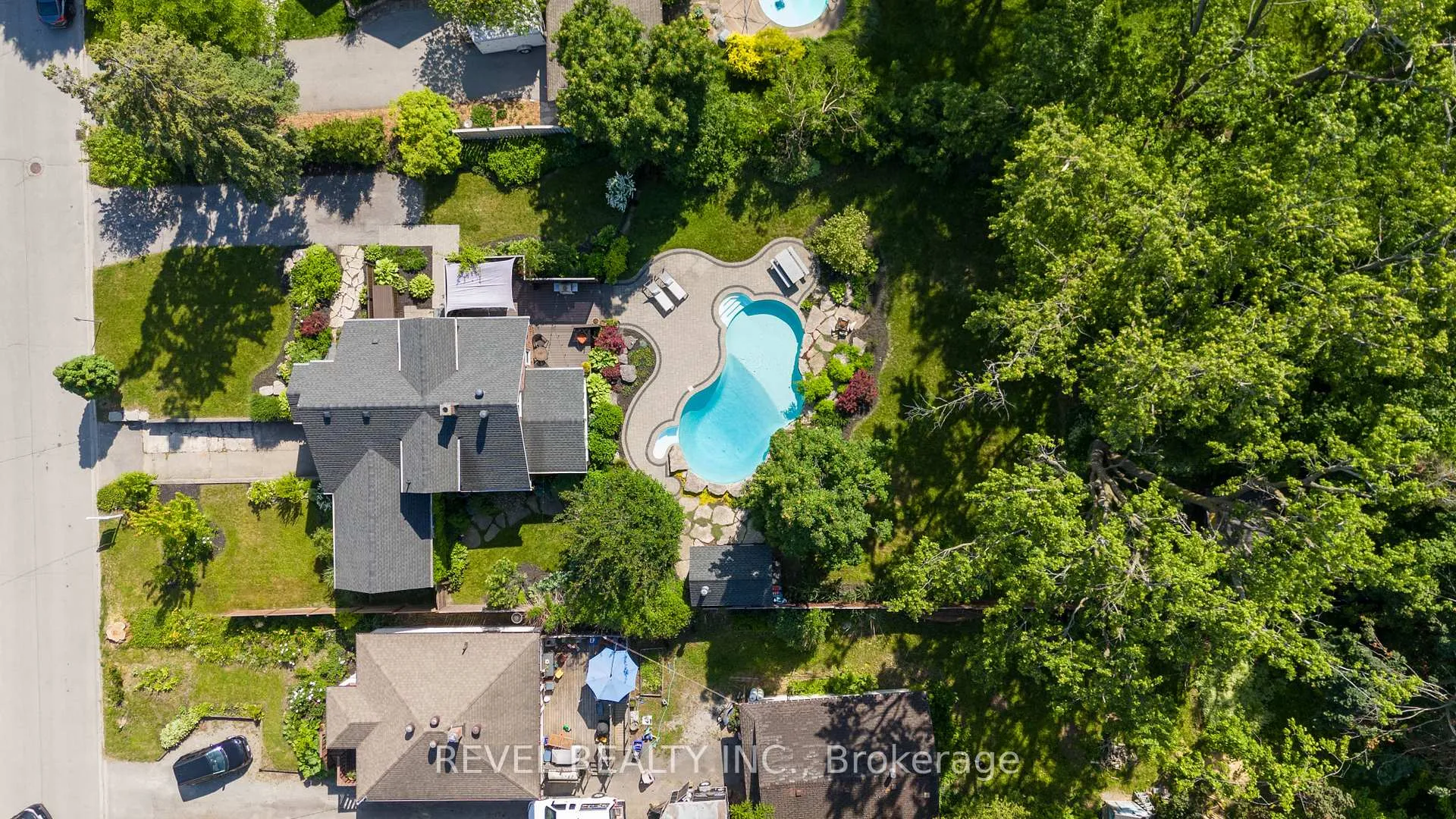 Photo 50 of 36 Dalton Street, Barrie, City Centre — HOMEH