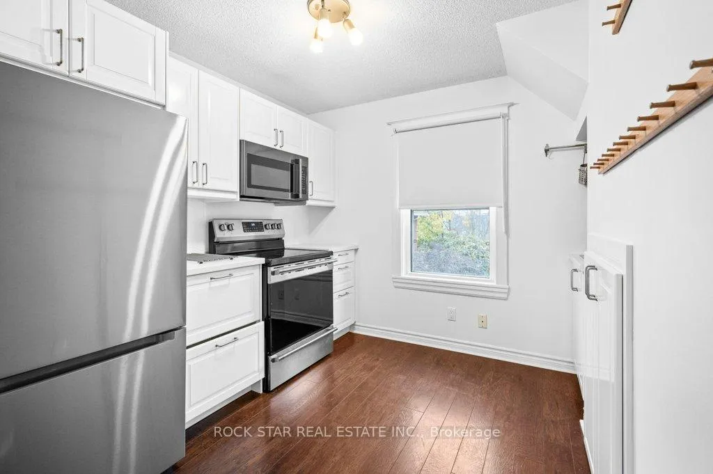 Photo 1 of Unit Upper, 15 Melrose Avenue N, Hamilton, Stipley — HOMEH