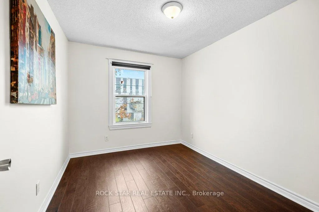 Photo 9 of Unit Upper, 15 Melrose Avenue N, Hamilton, Stipley — HOMEH