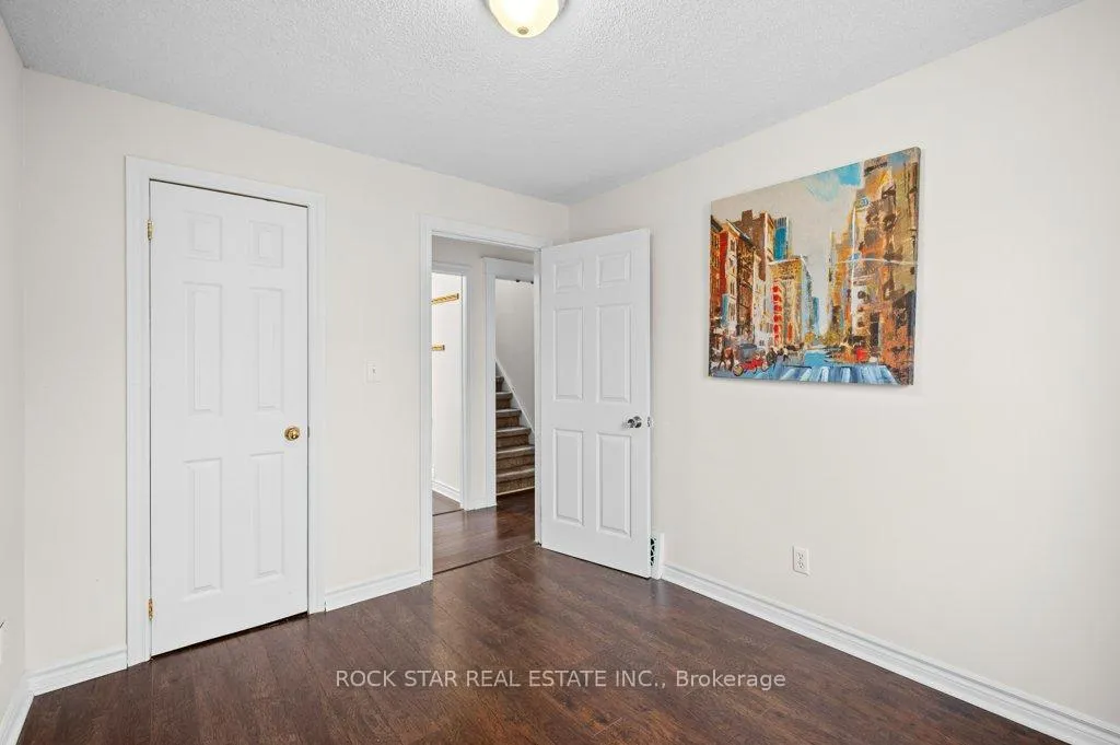 Photo 12 of Unit Upper, 15 Melrose Avenue N, Hamilton, Stipley — HOMEH