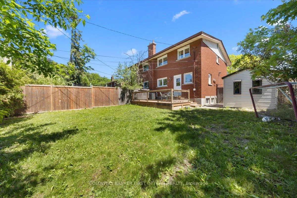 Photo 26 of 998 Mossdale Street, Ottawa, Queensway Terrace North — HOMEH