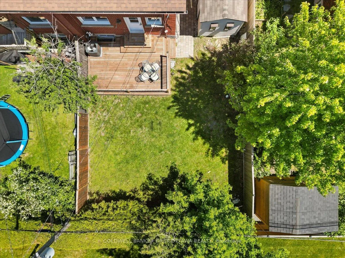 Photo 31 of 998 Mossdale Street, Ottawa, Queensway Terrace North — HOMEH