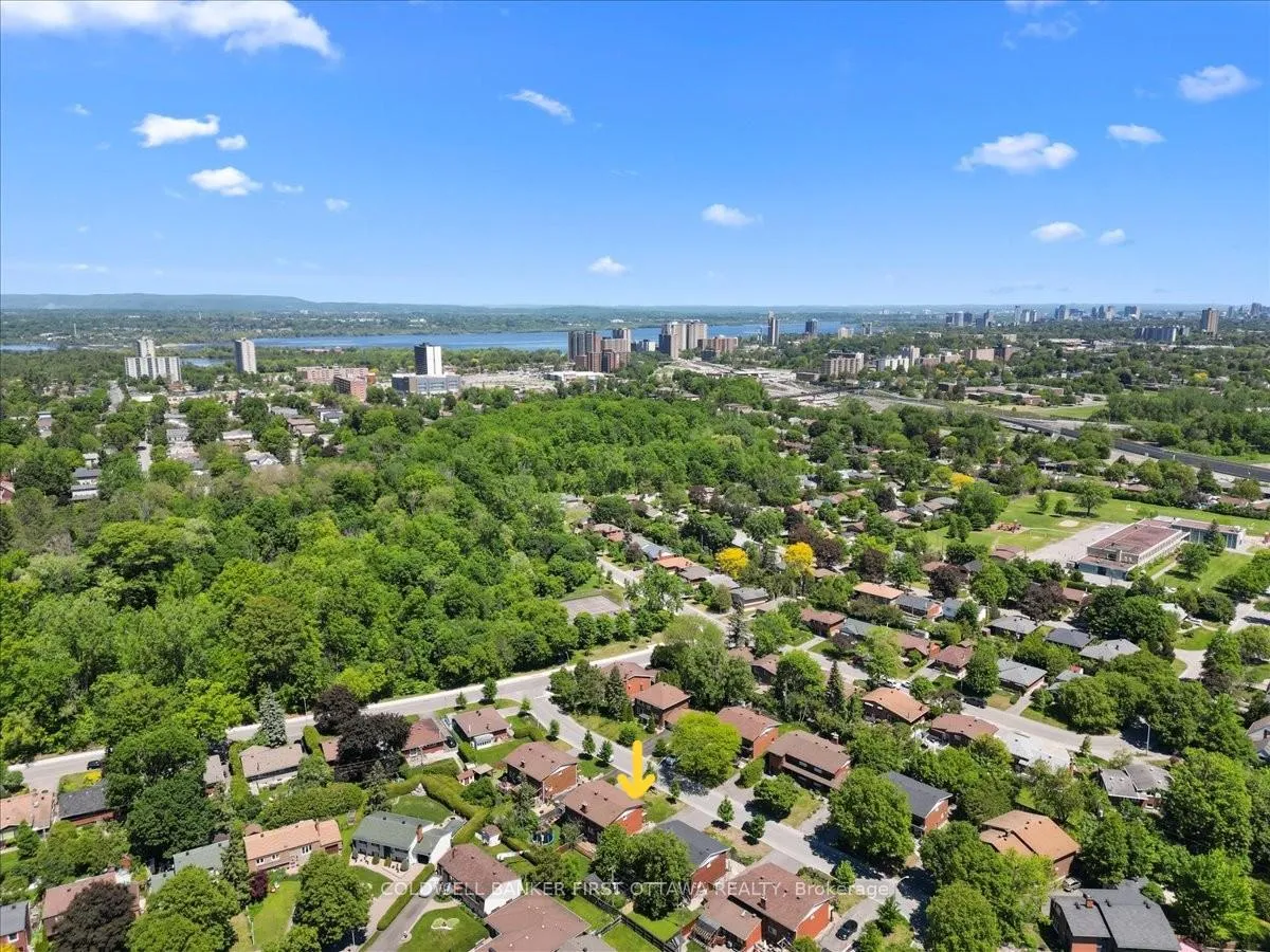 Photo 33 of 998 Mossdale Street, Ottawa, Queensway Terrace North — HOMEH