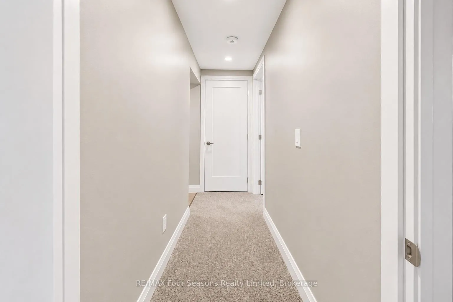 Photo 14 of 23 Camille Court, Hamilton, Huntington — HOMEH